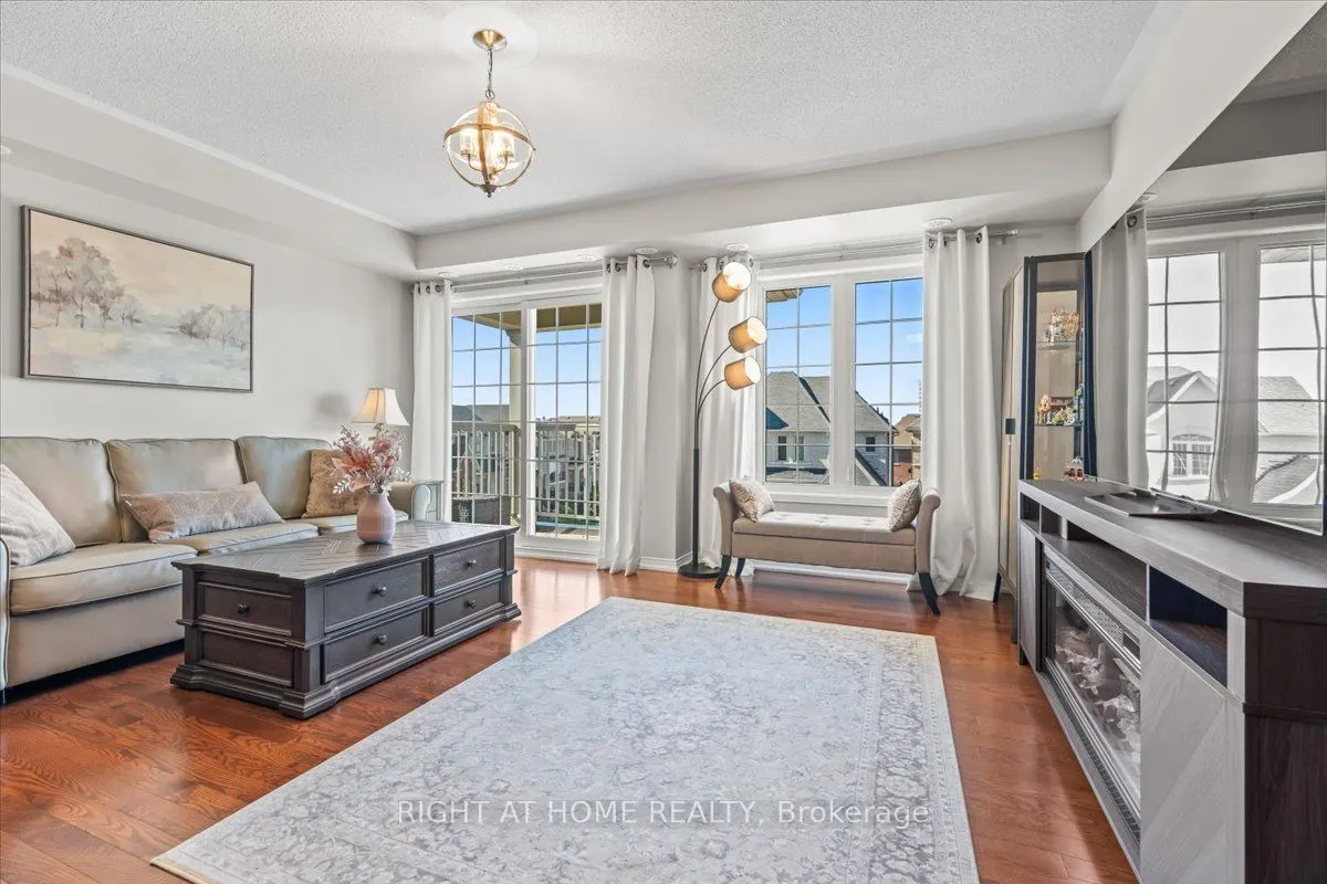 149 Isaac Devins Boulevard, #11