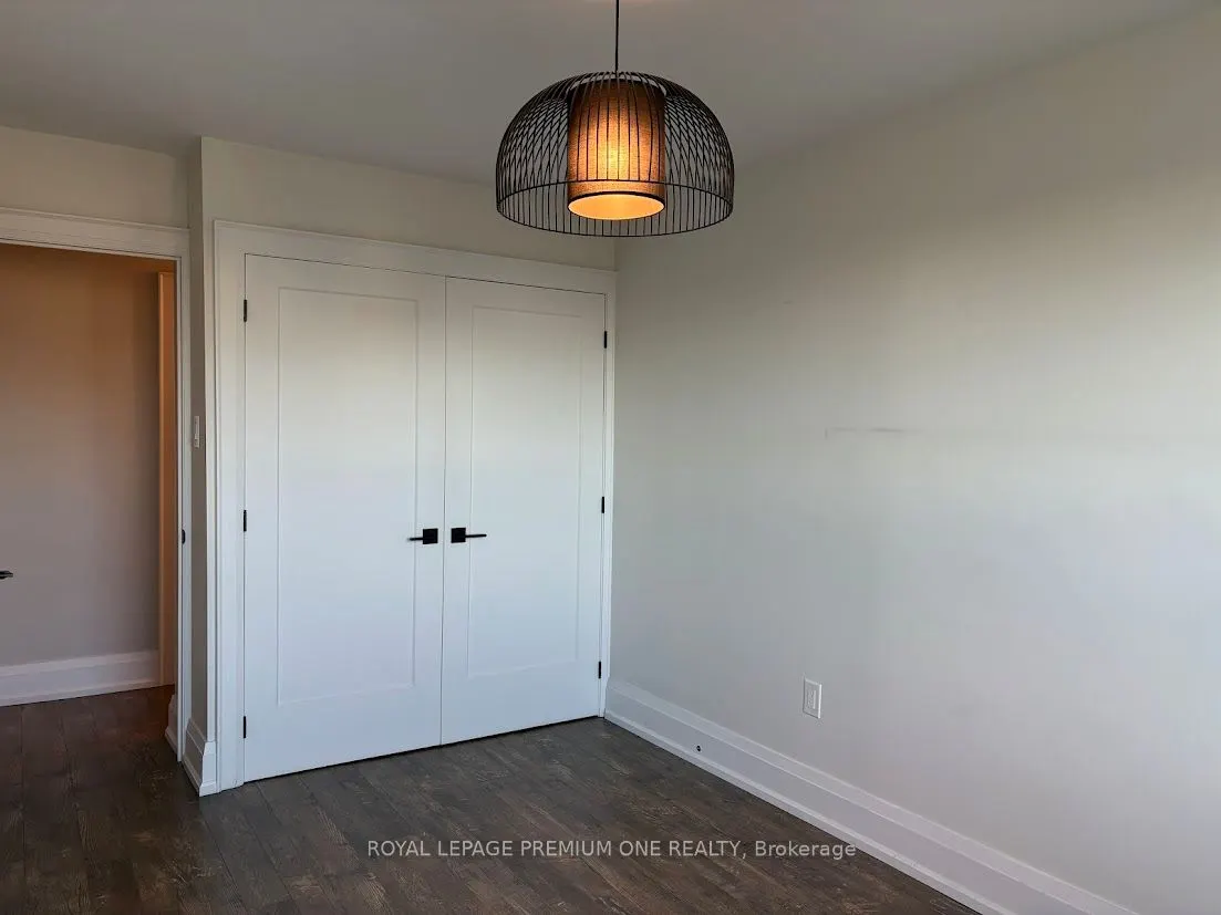 15 La Rose Avenue, #1603