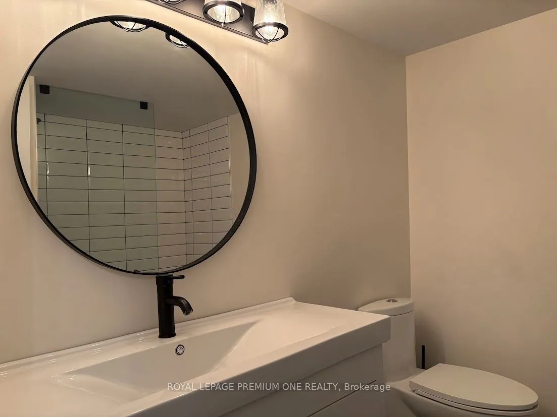15 La Rose Avenue, #1603