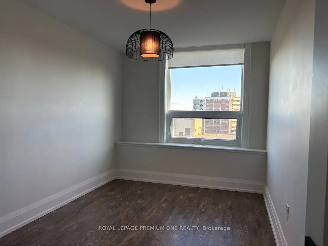 15 La Rose Avenue, #1603