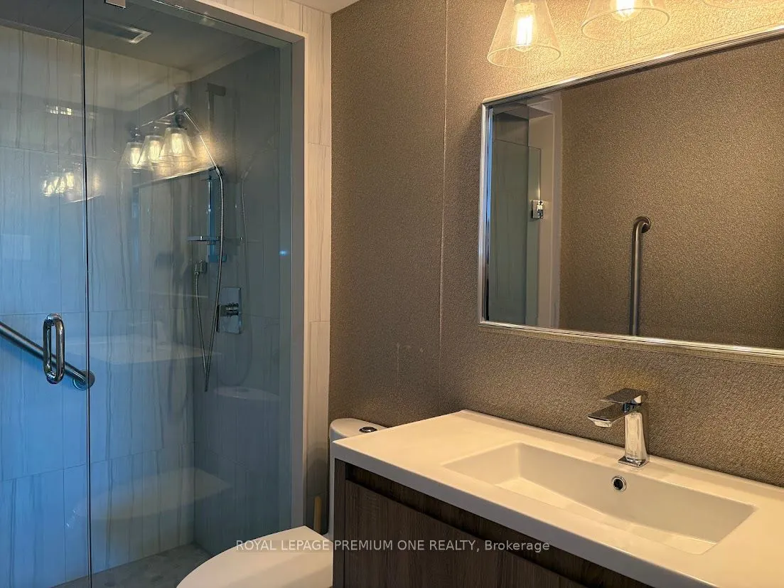 15 La Rose Avenue, #1603