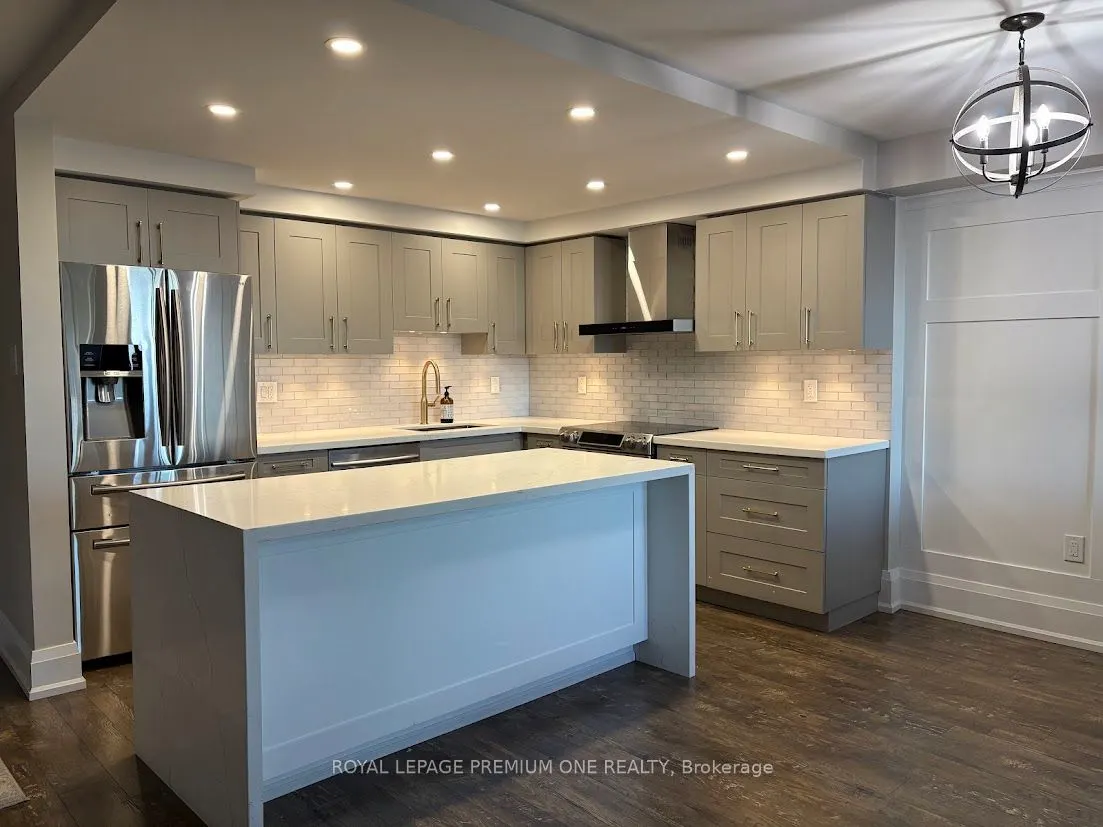 15 La Rose Avenue, #1603