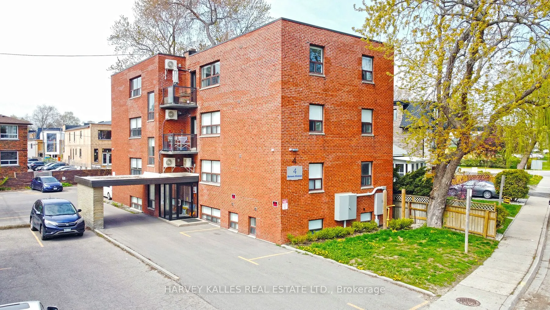 4 Benson Avenue, #8