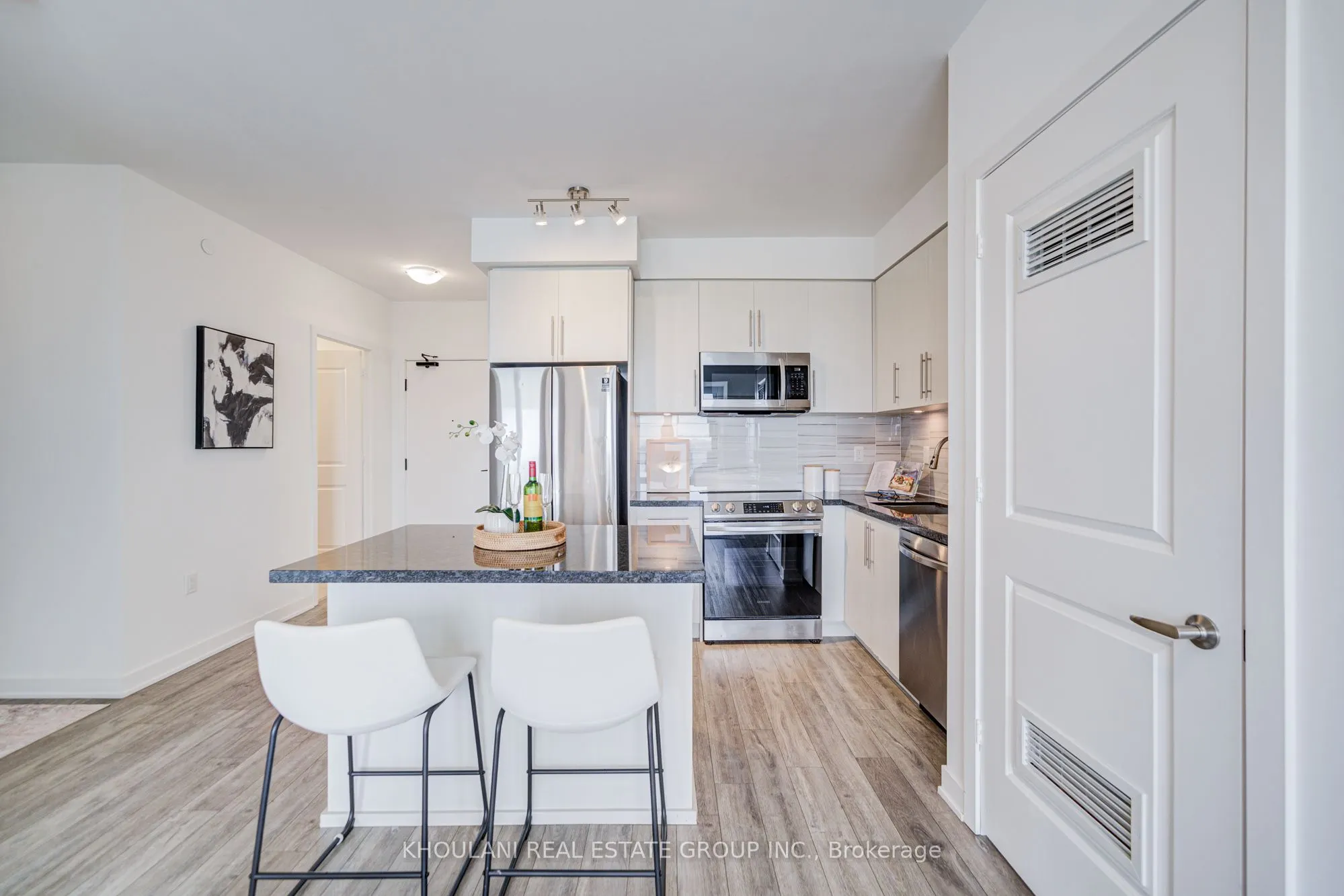4655 Metcalfe Avenue, #2001