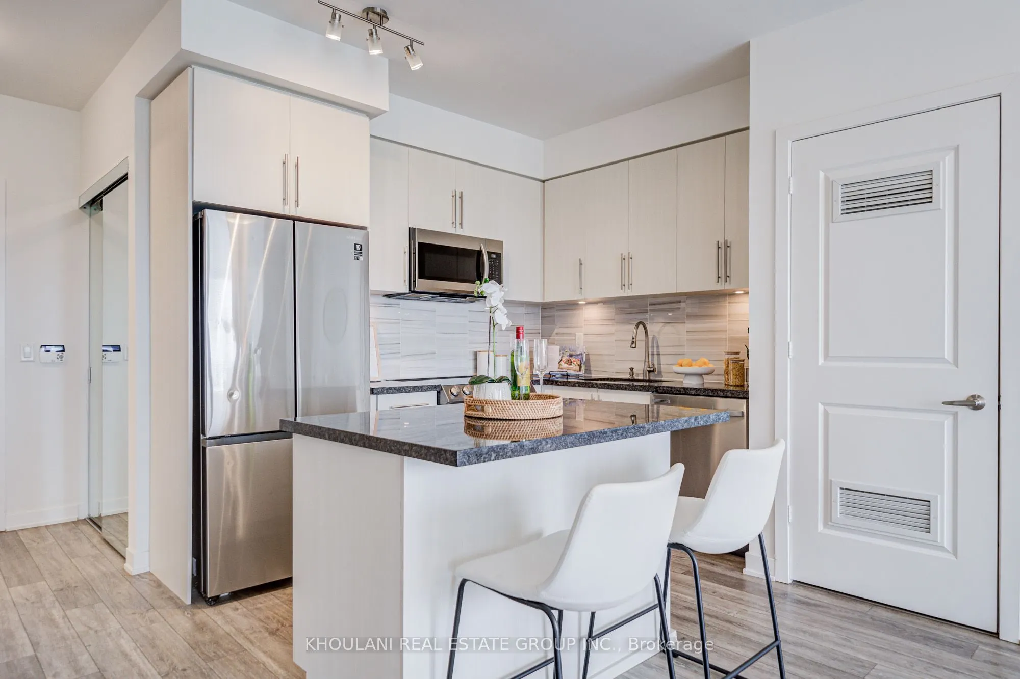 4655 Metcalfe Avenue, #2001