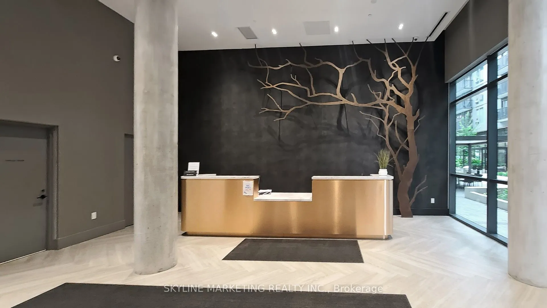 2450 Old Bronte Road, #647