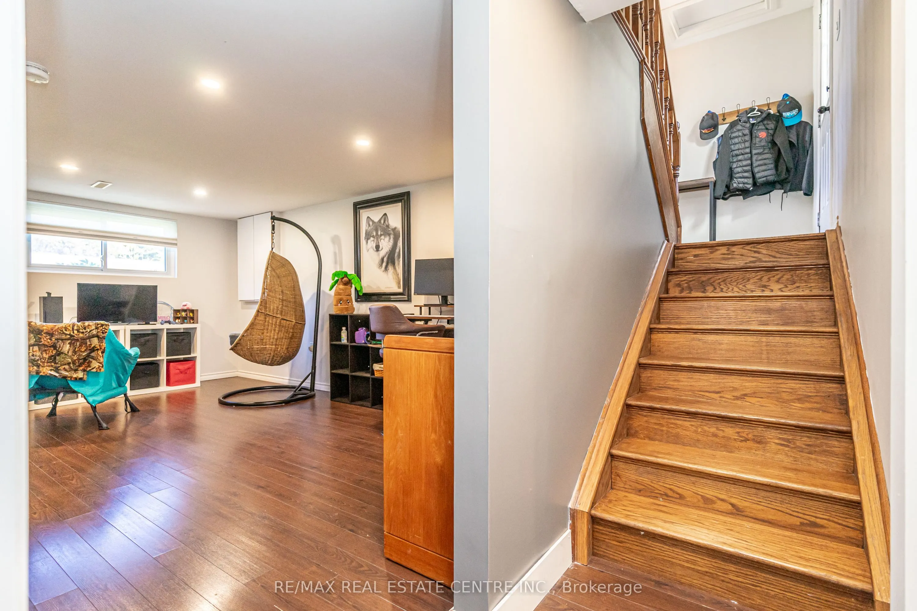 95 Avonmore Crescent