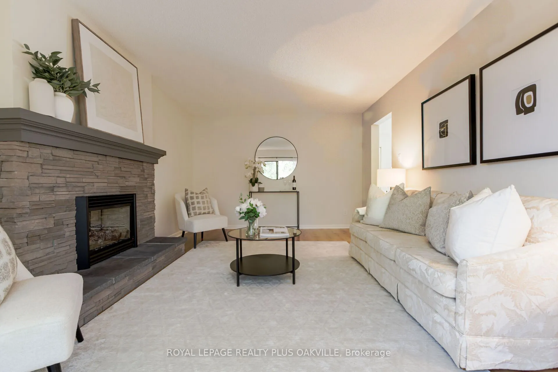 1303 Henley Place