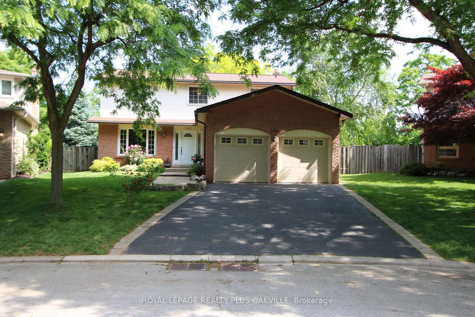 1303 Henley Place