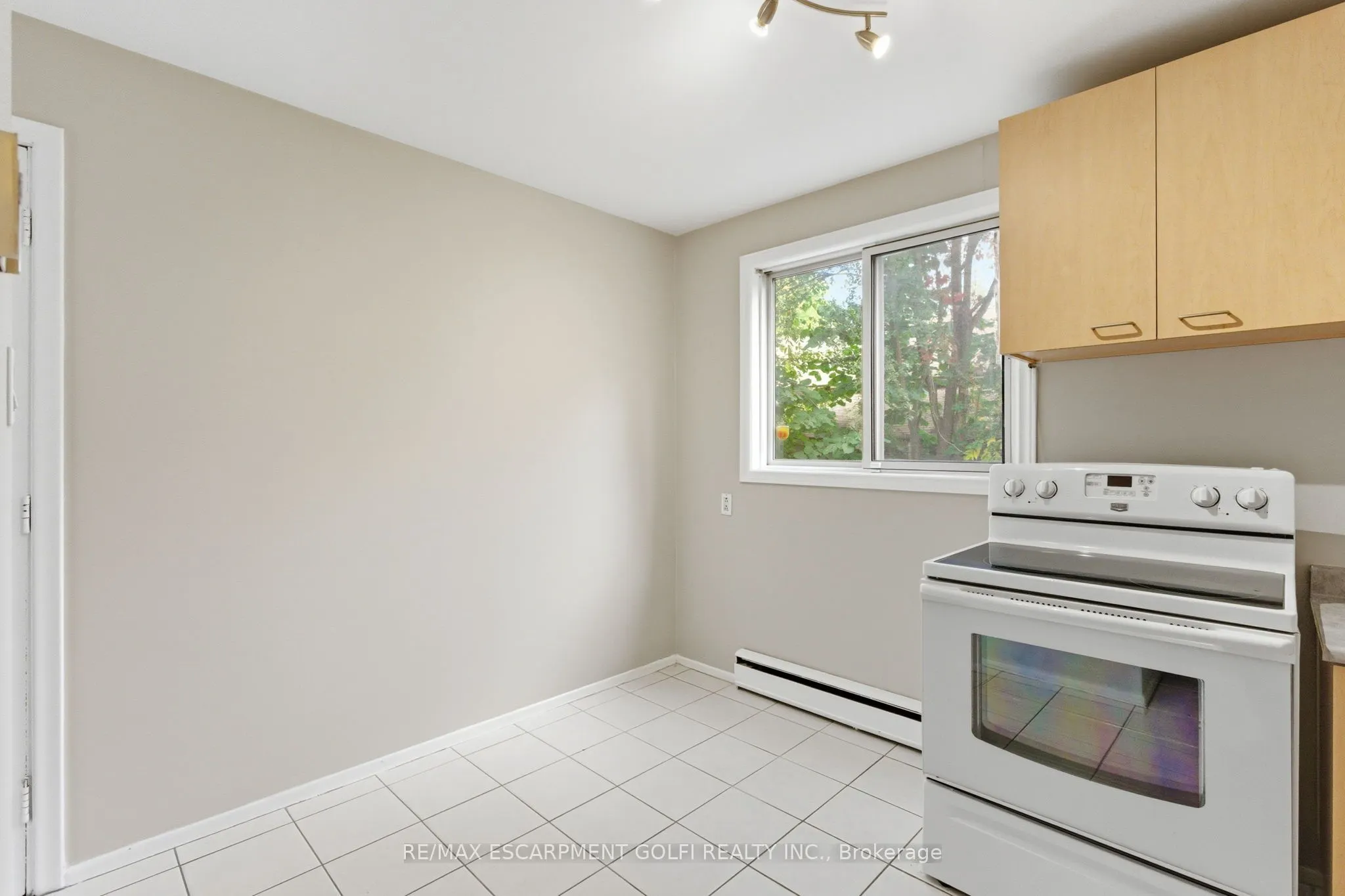 2312 Hixon Street, #2