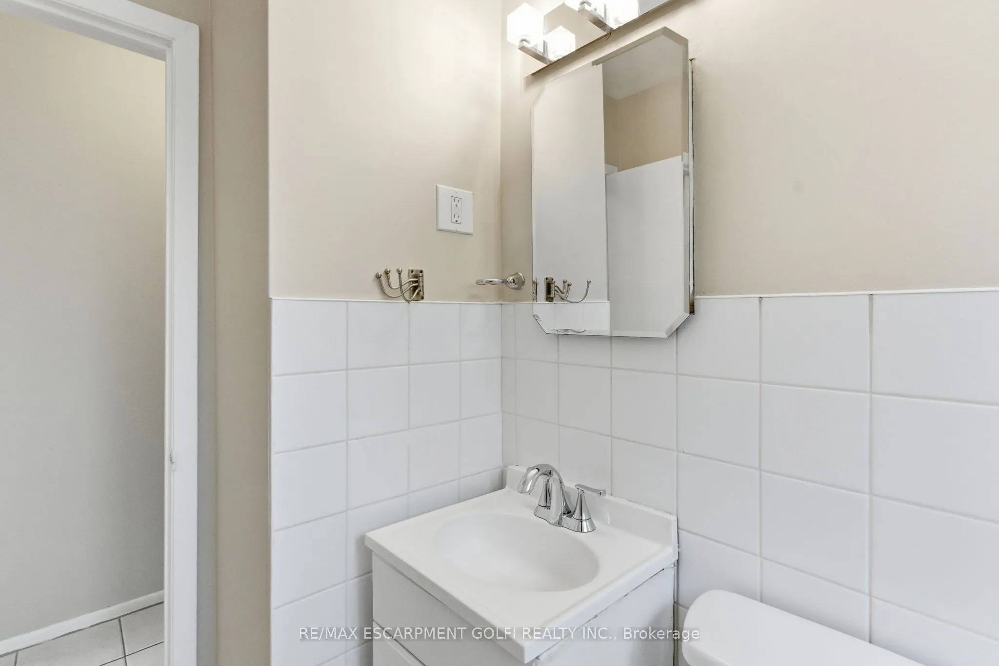2312 Hixon Street, #2