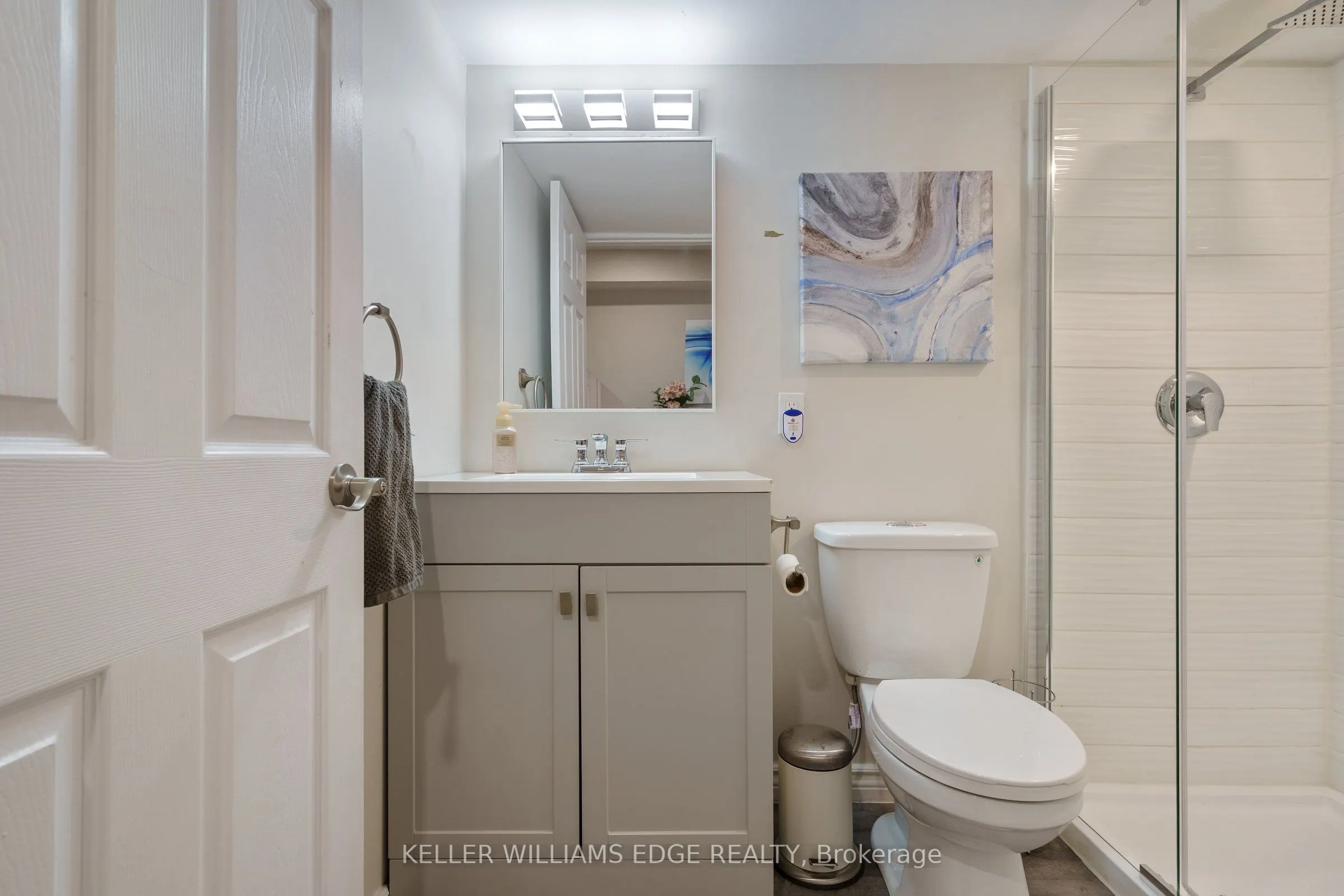 3214 Tania Crescent