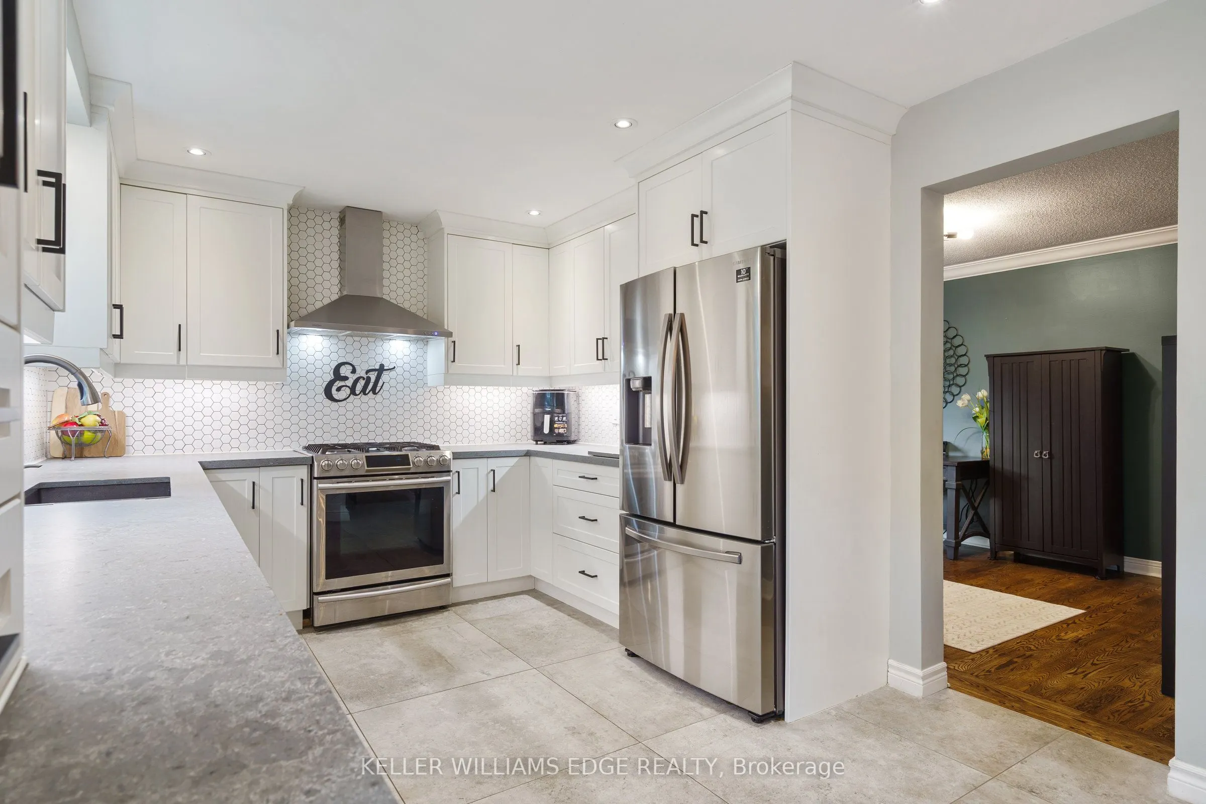 3214 Tania Crescent