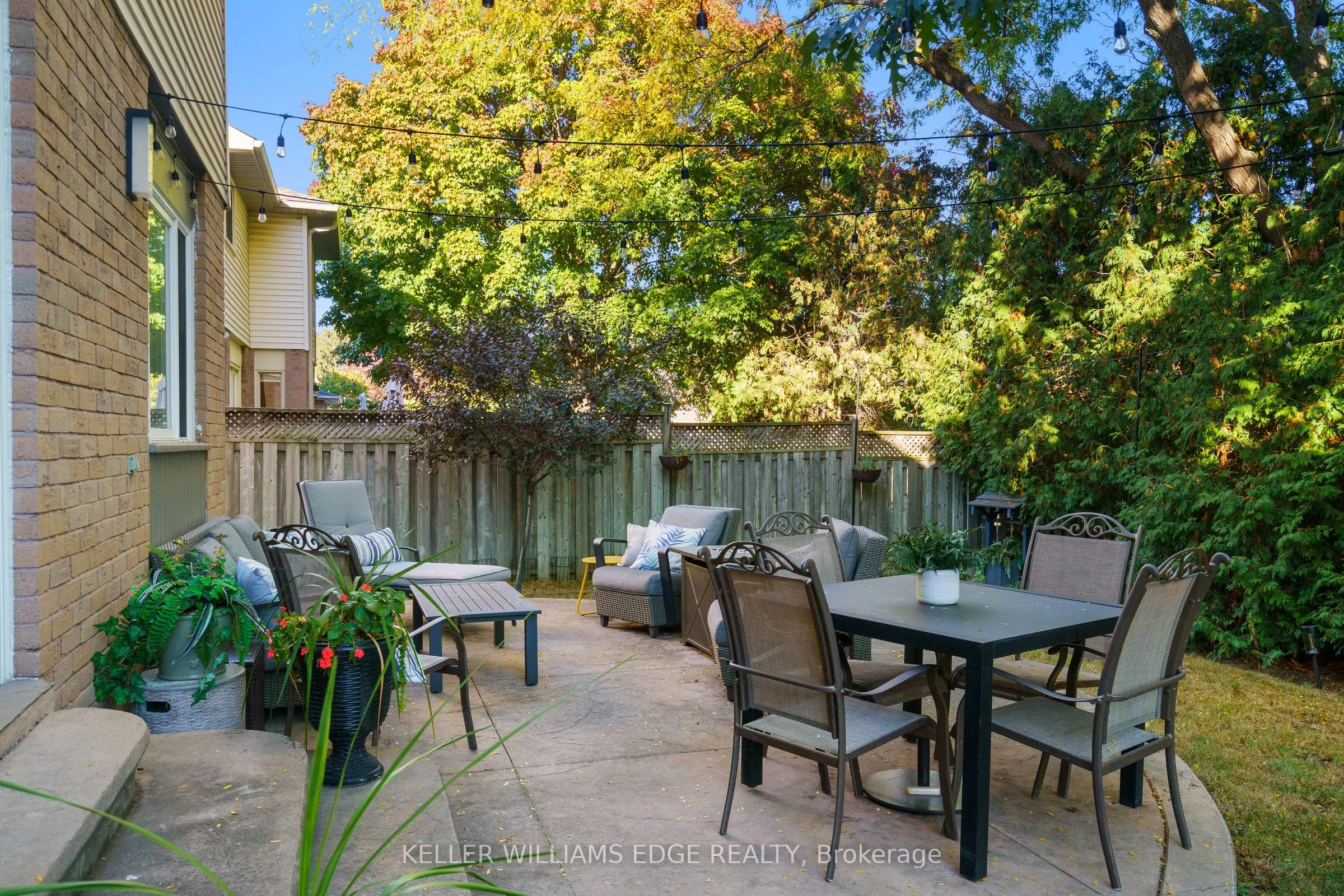 3214 Tania Crescent