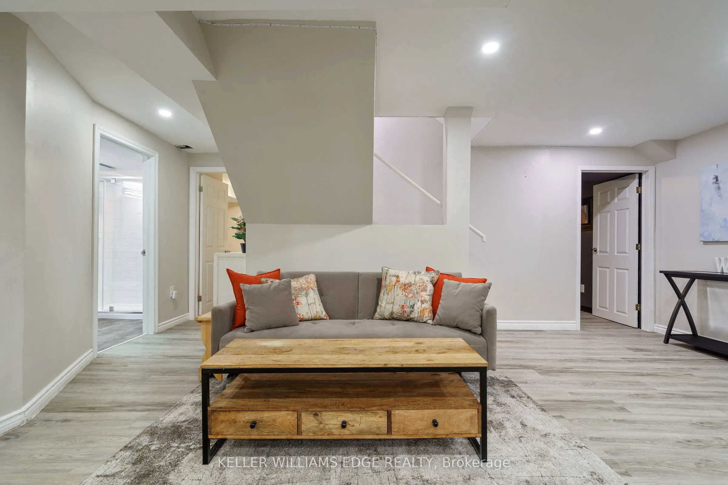 3214 Tania Crescent