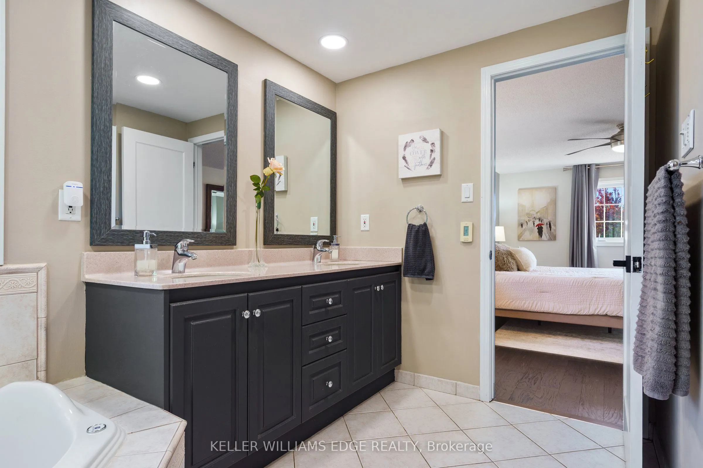3214 Tania Crescent