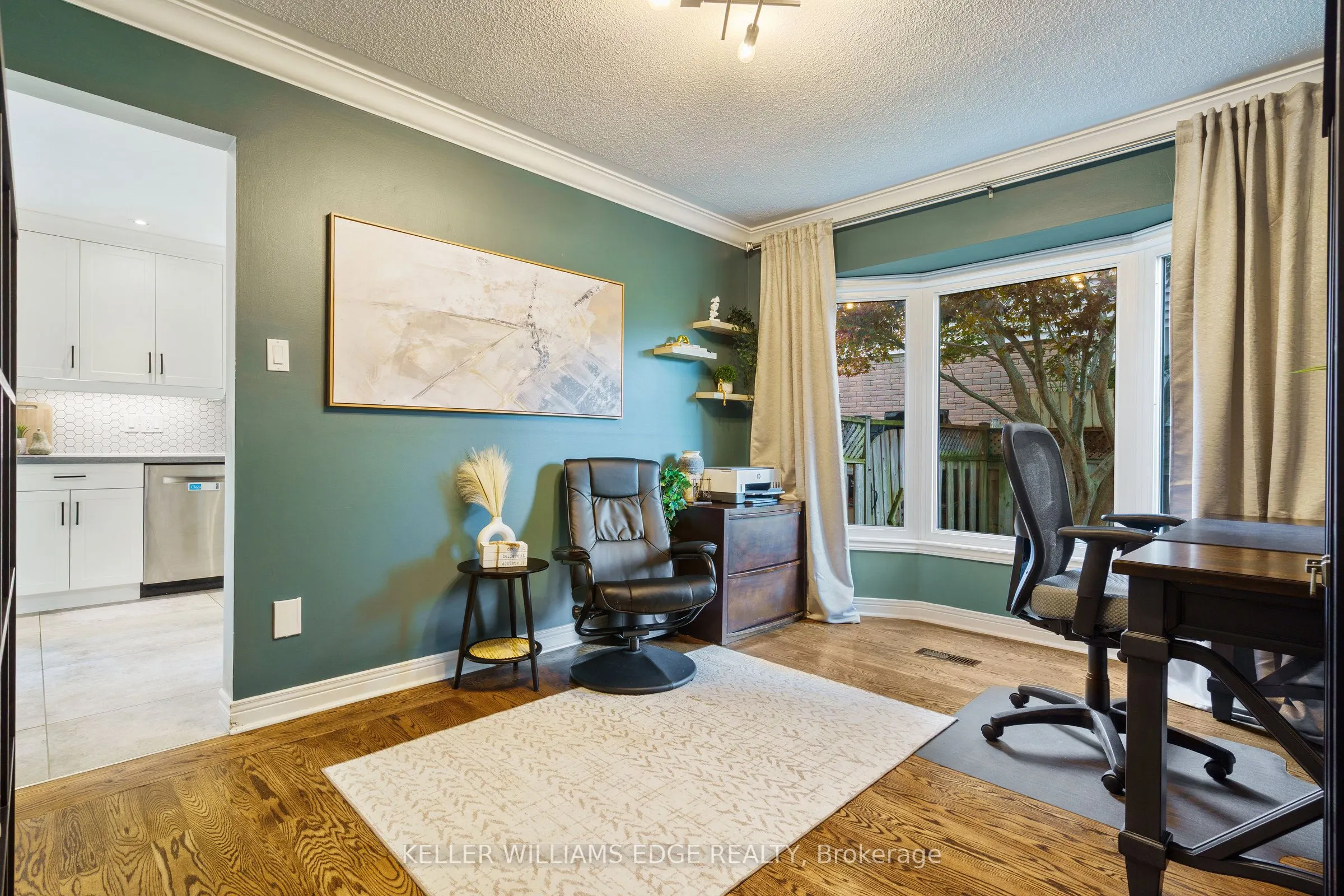 3214 Tania Crescent