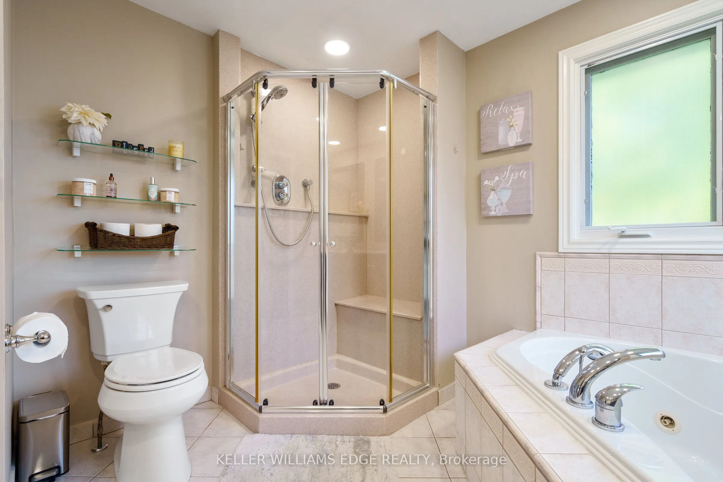 3214 Tania Crescent