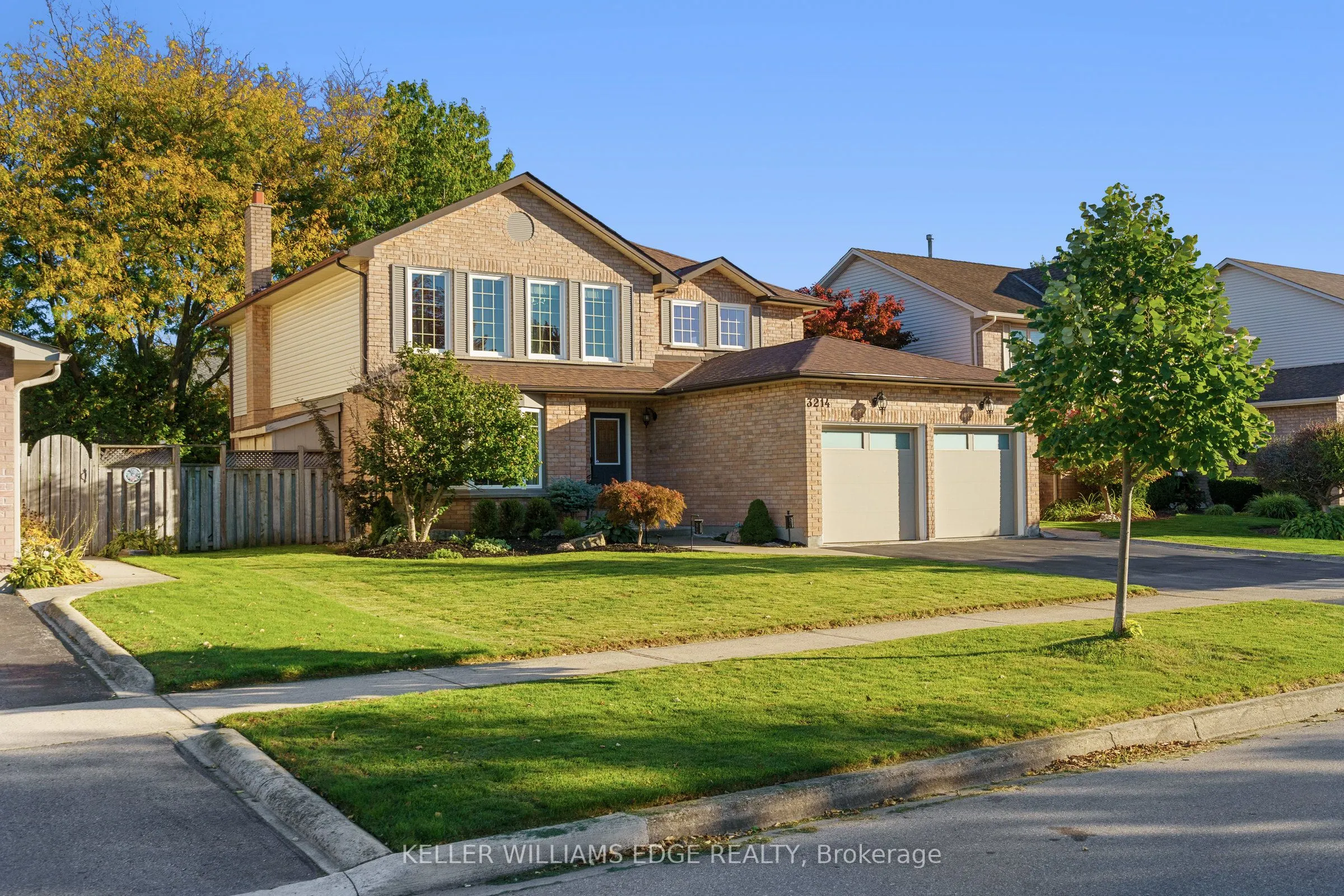 3214 Tania Crescent