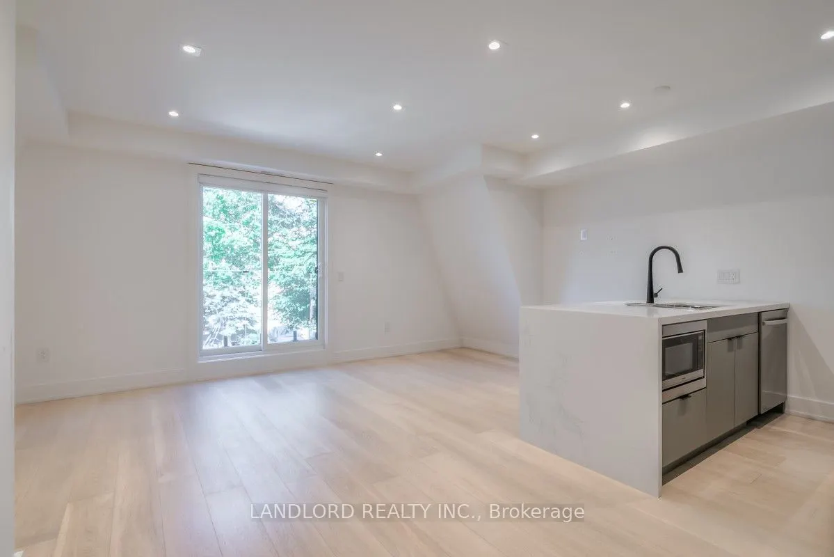 37 Boustead Avenue, #2