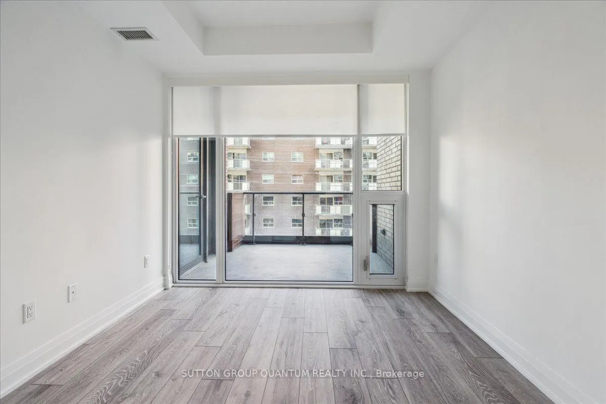 21 Park Street E, #315