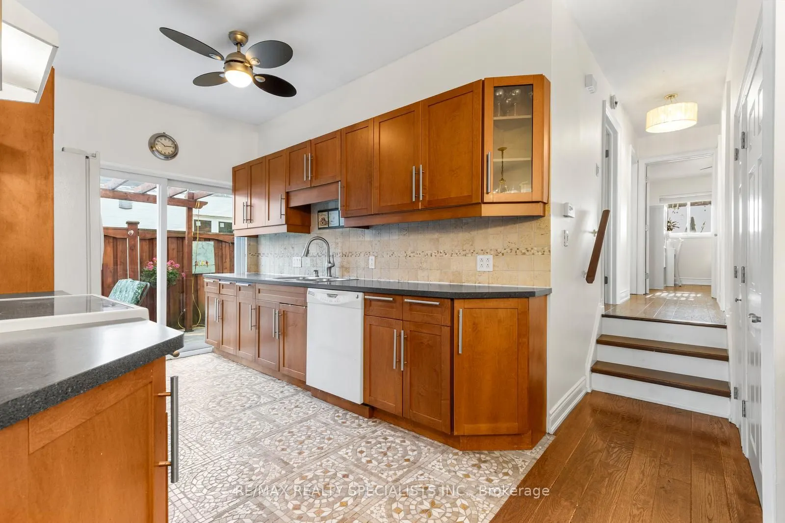 2610 Constable Road