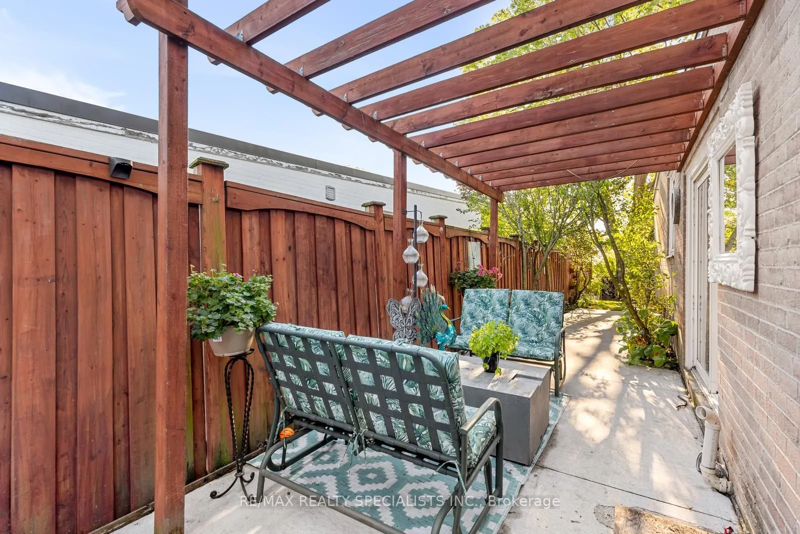 2610 Constable Road