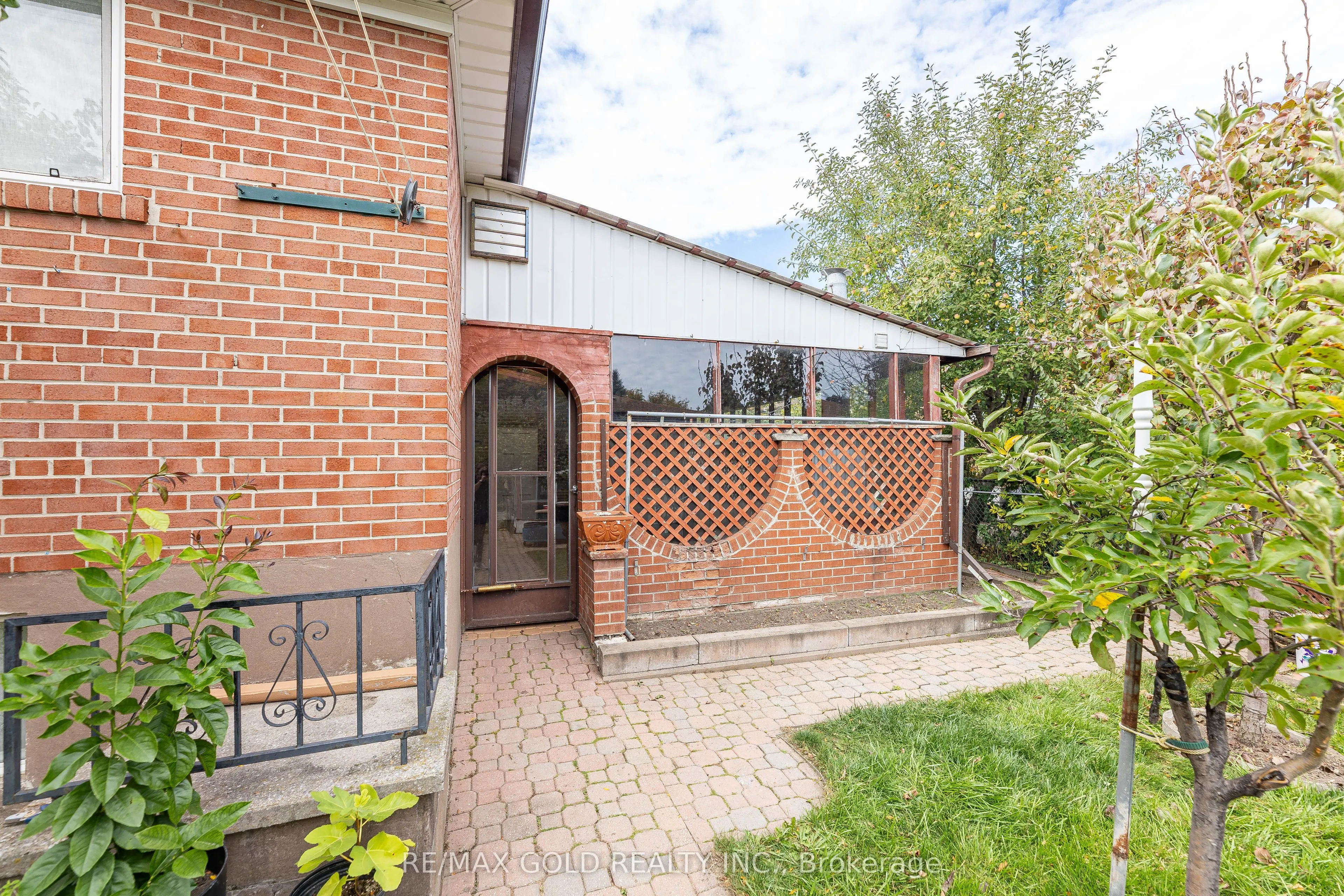 3196 Newbound Court