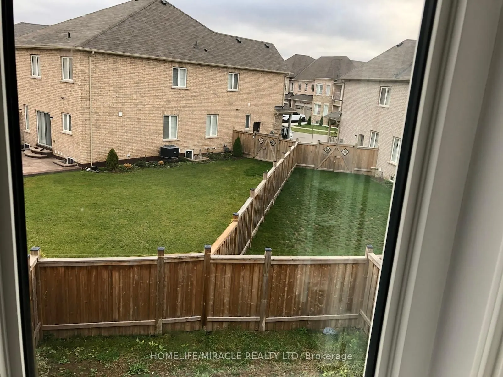 31 Banbridge Crescent