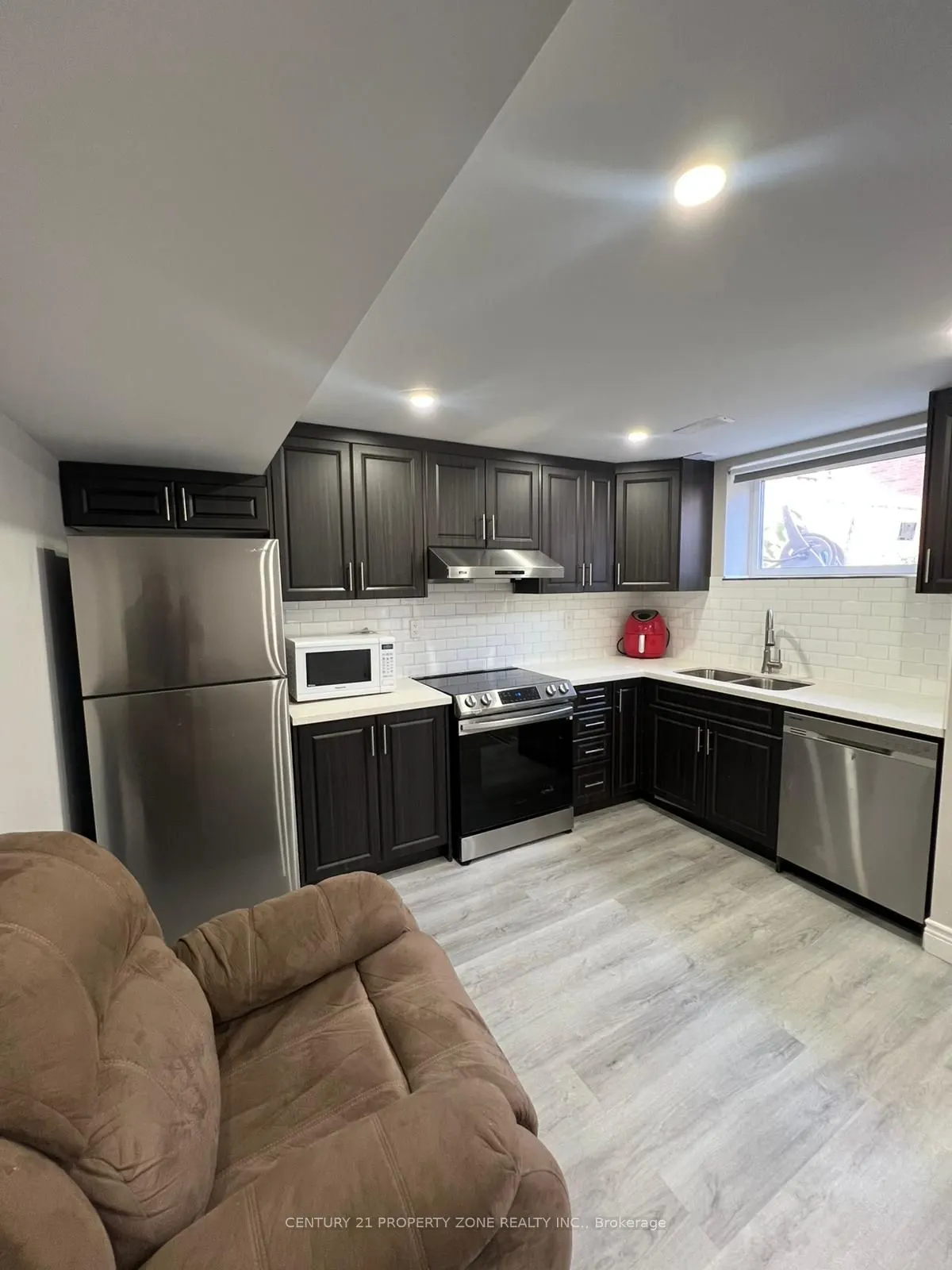 80 QUILLBERRY Close