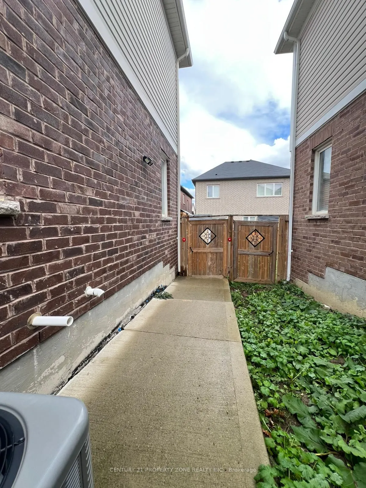 80 QUILLBERRY Close