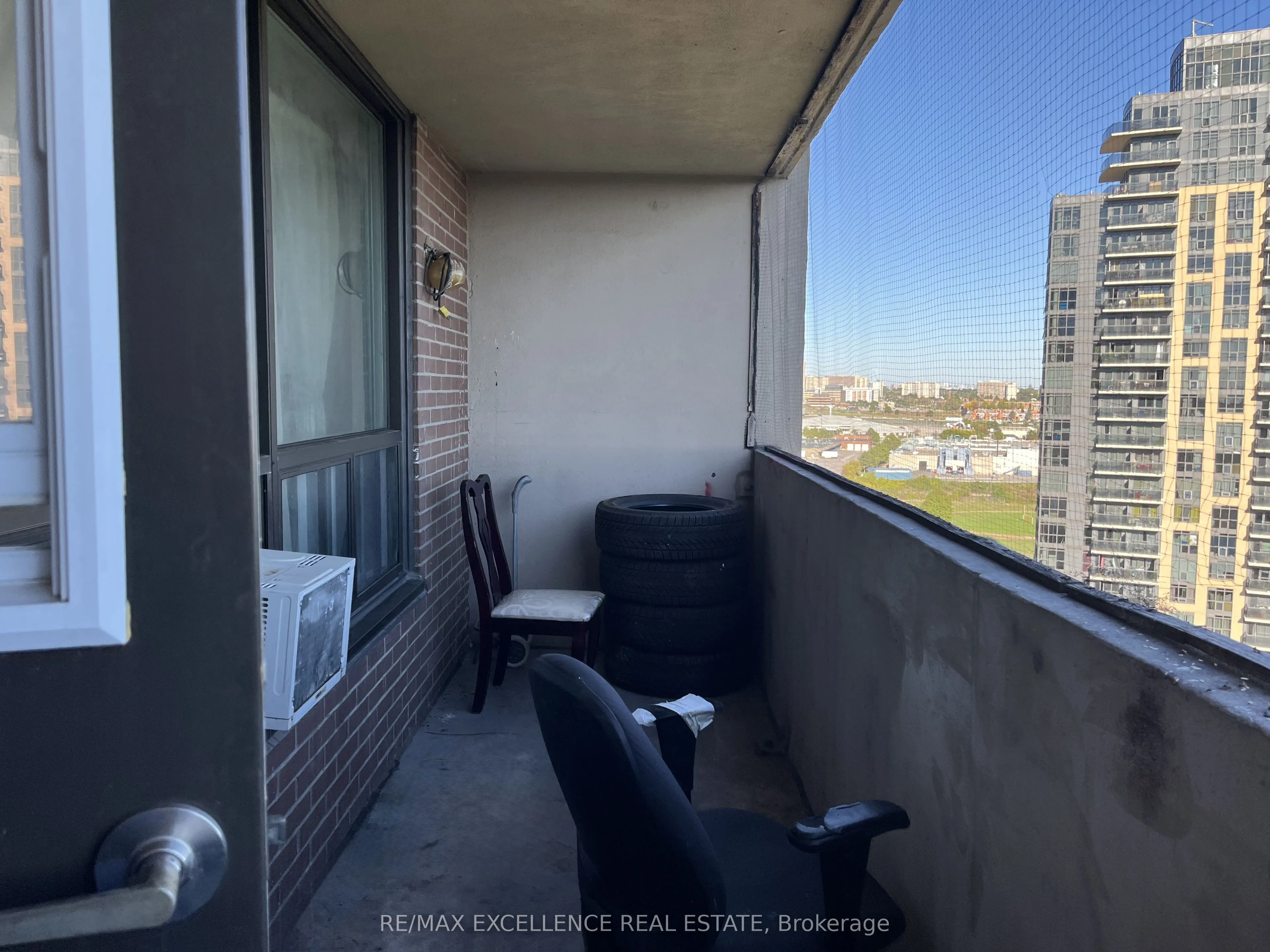 3390 Weston Road, #2105