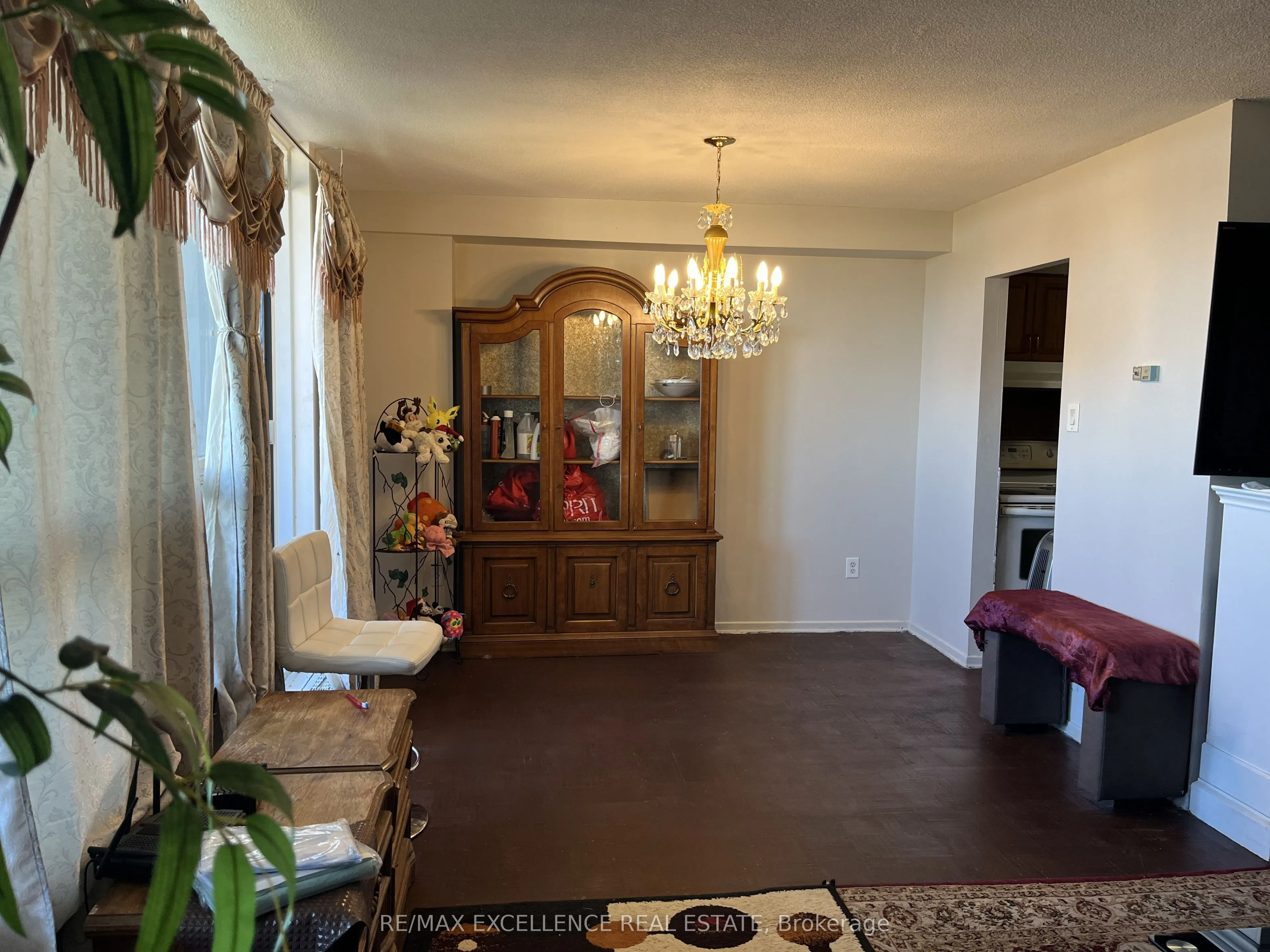 3390 Weston Road, #2105