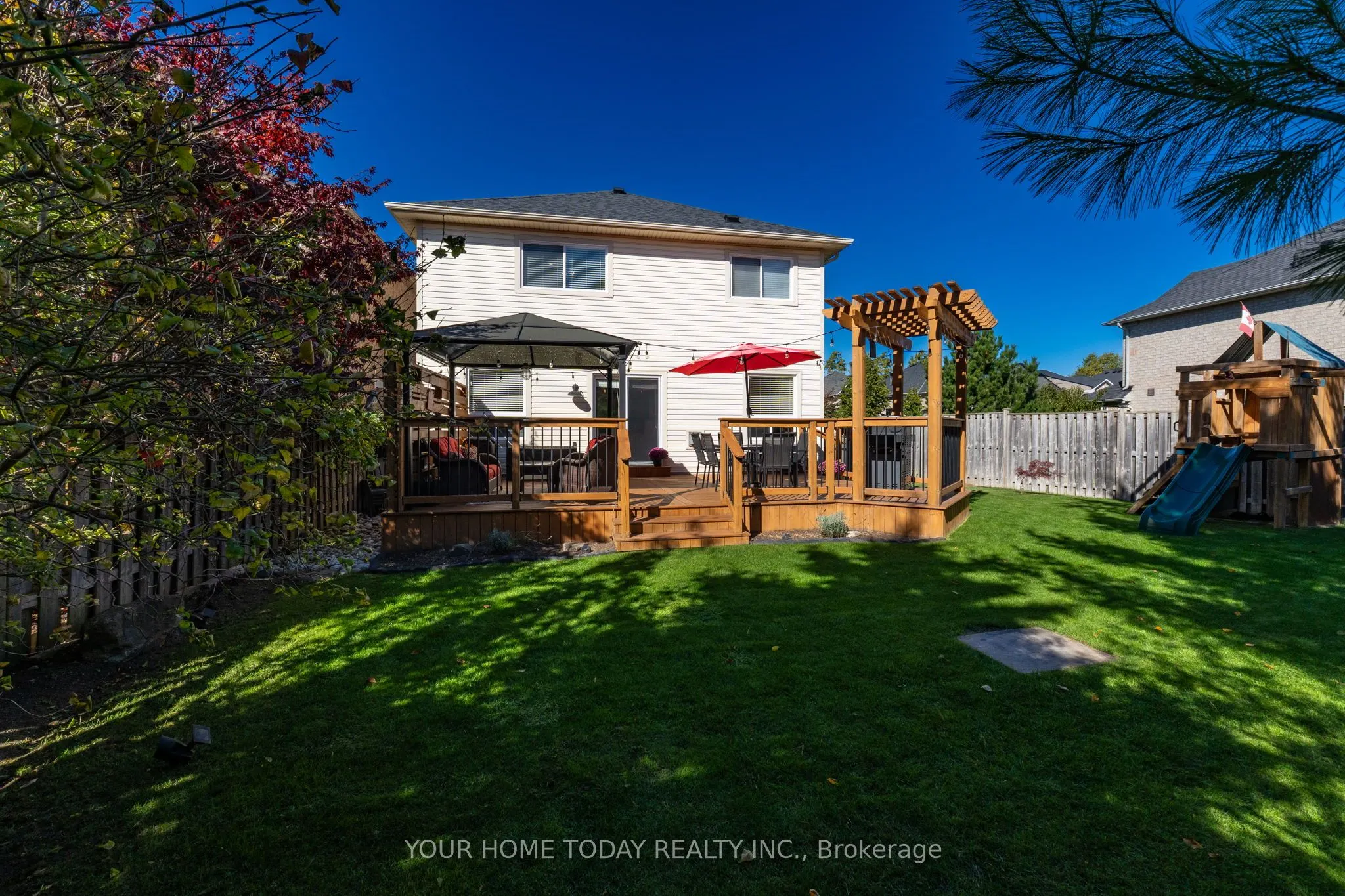 91 Mowat Crescent