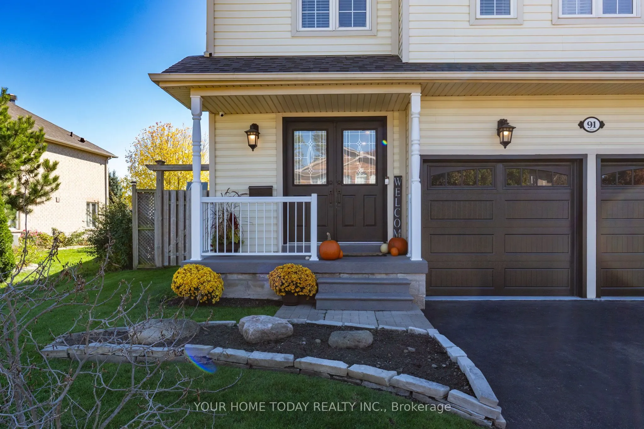 91 Mowat Crescent