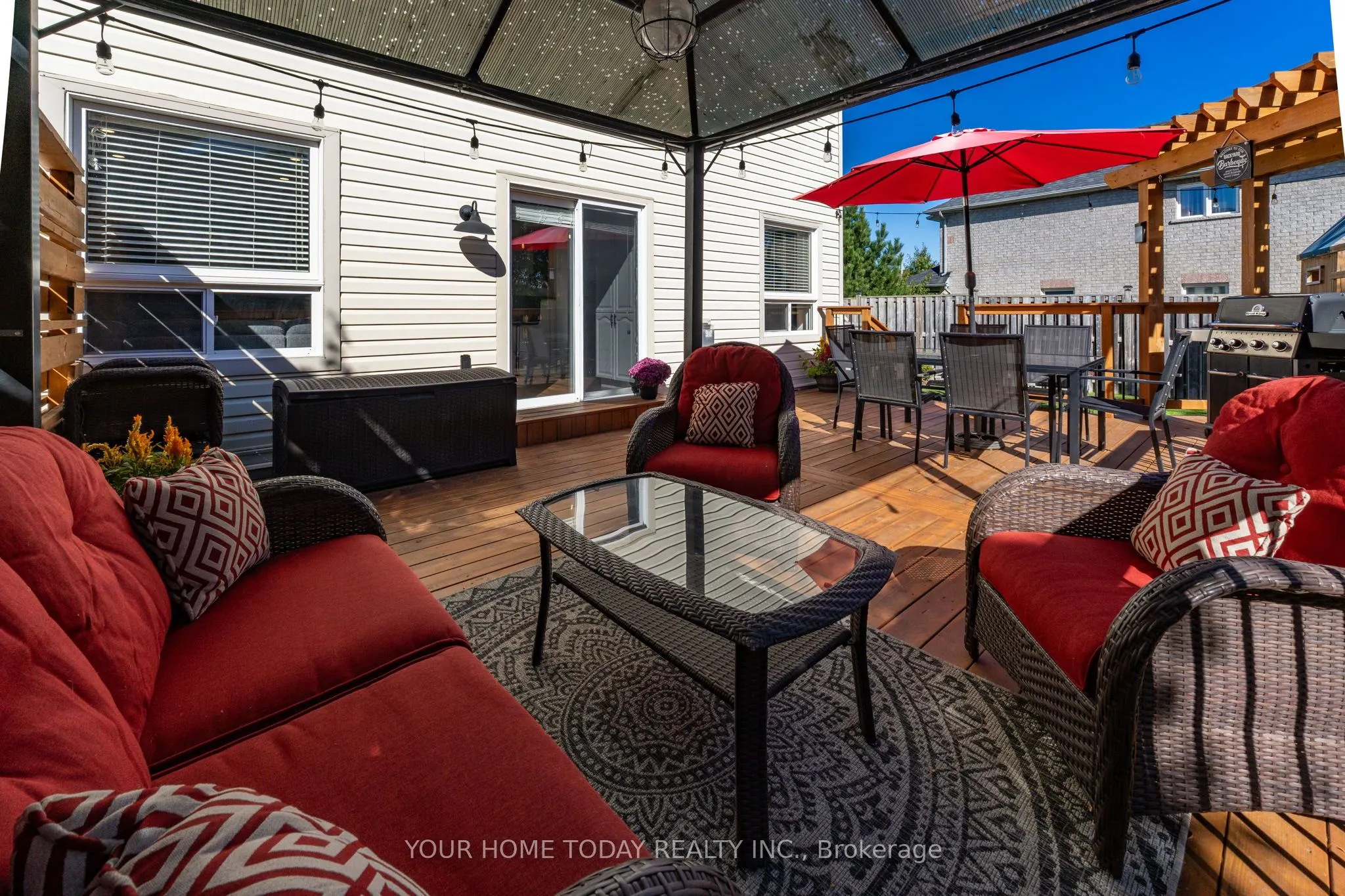 91 Mowat Crescent