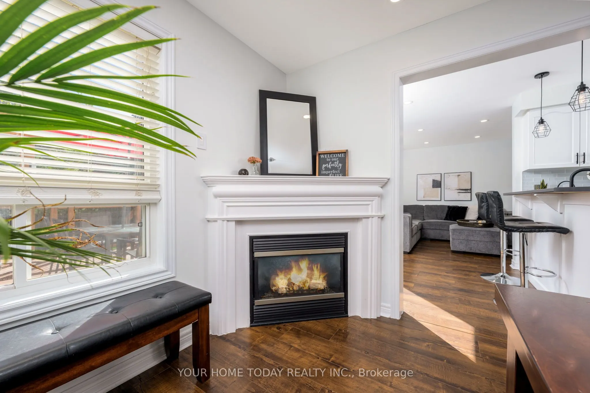 91 Mowat Crescent