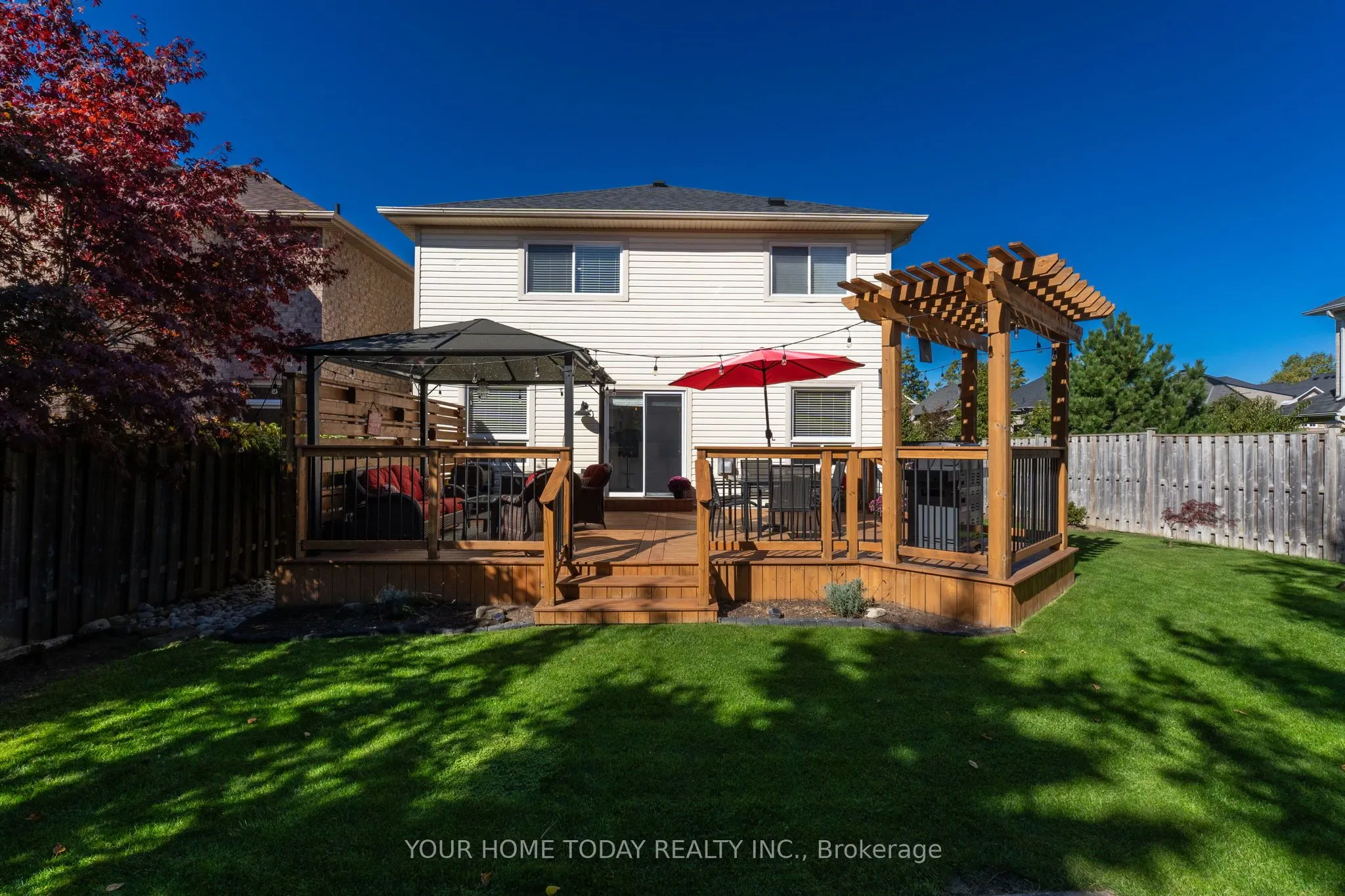 91 Mowat Crescent