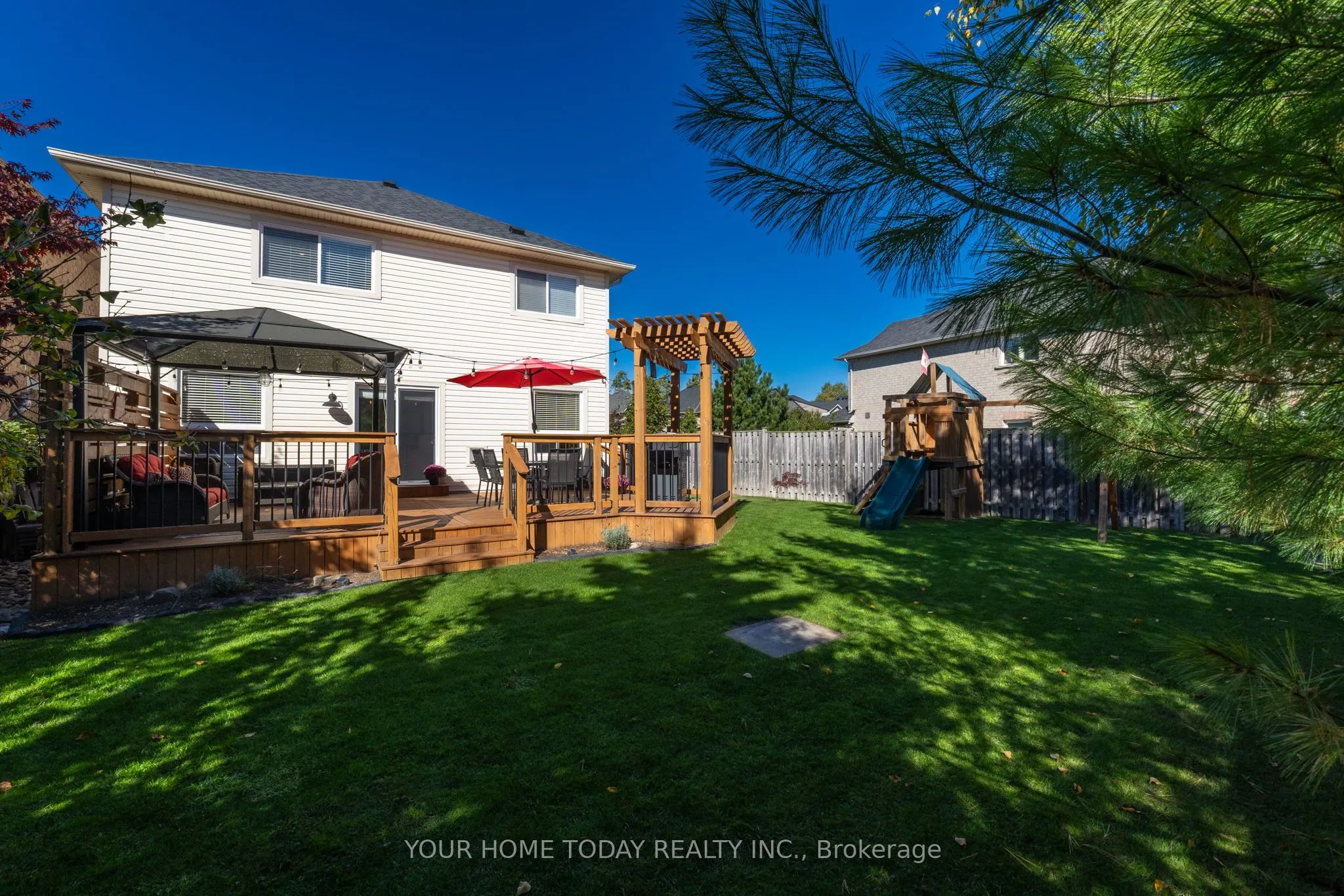 91 Mowat Crescent