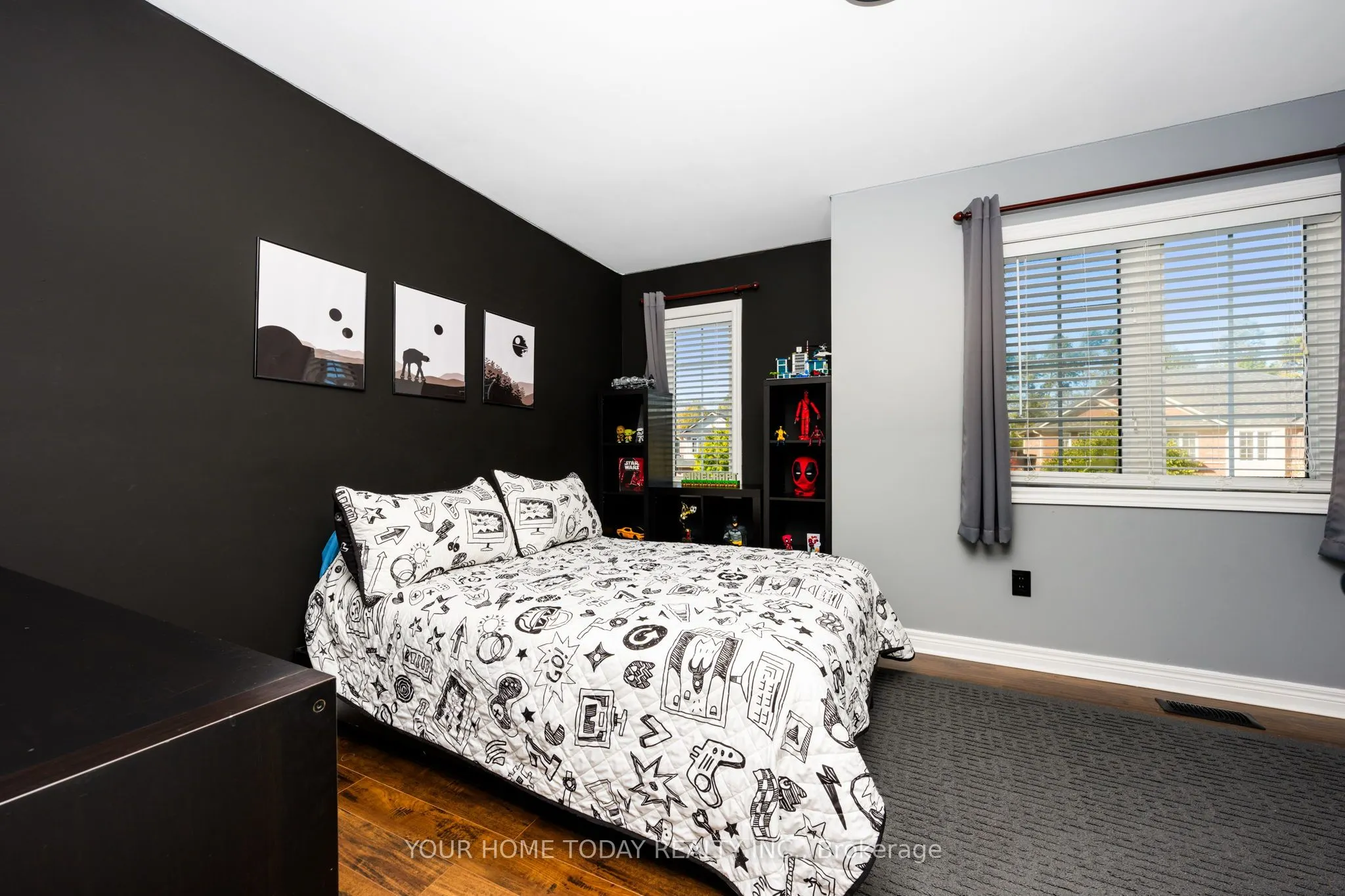 91 Mowat Crescent