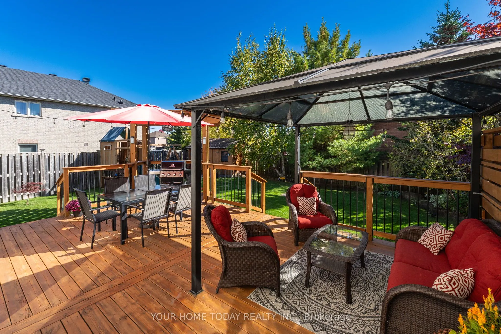 91 Mowat Crescent