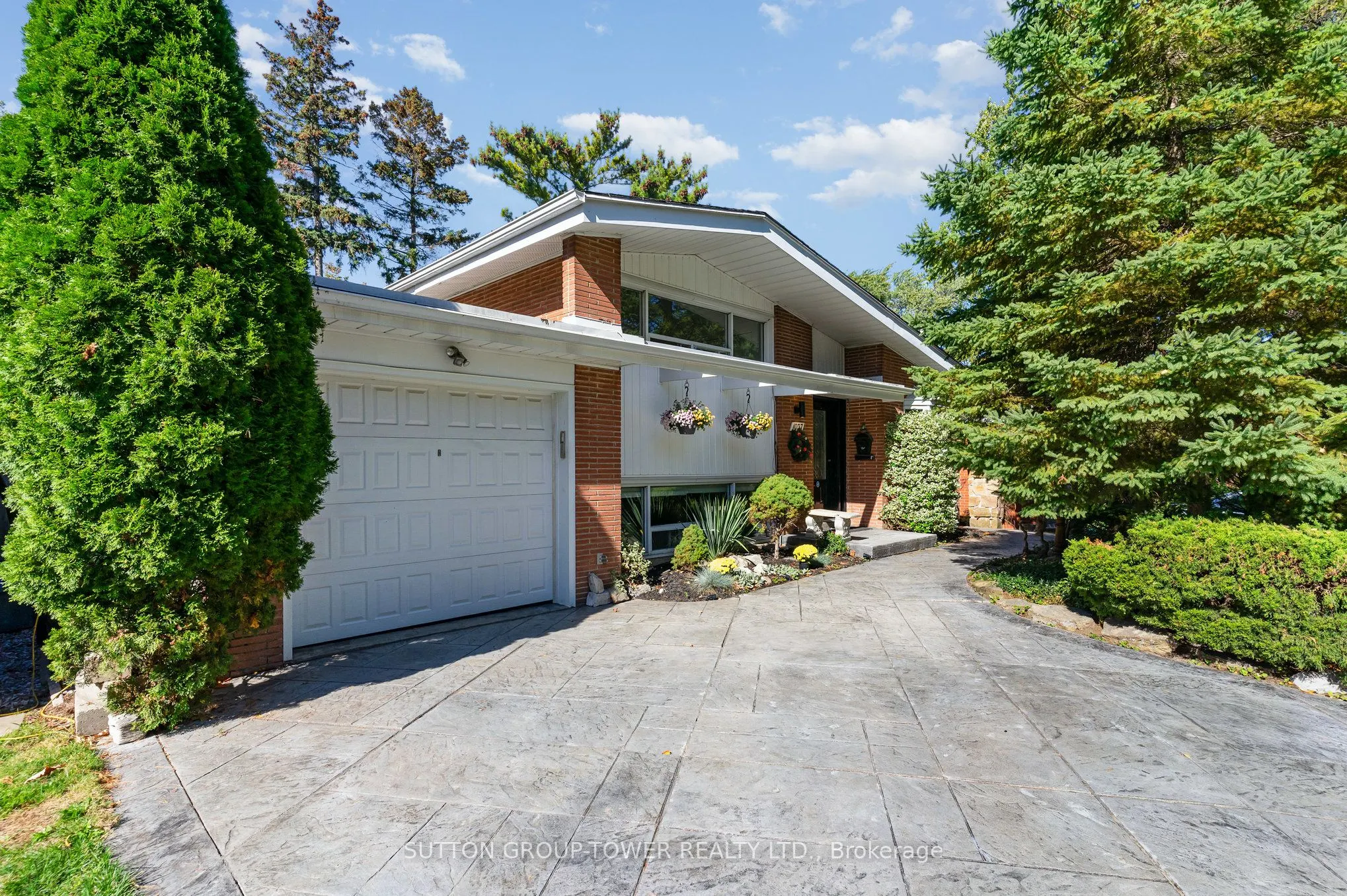 1037 Leilani Drive