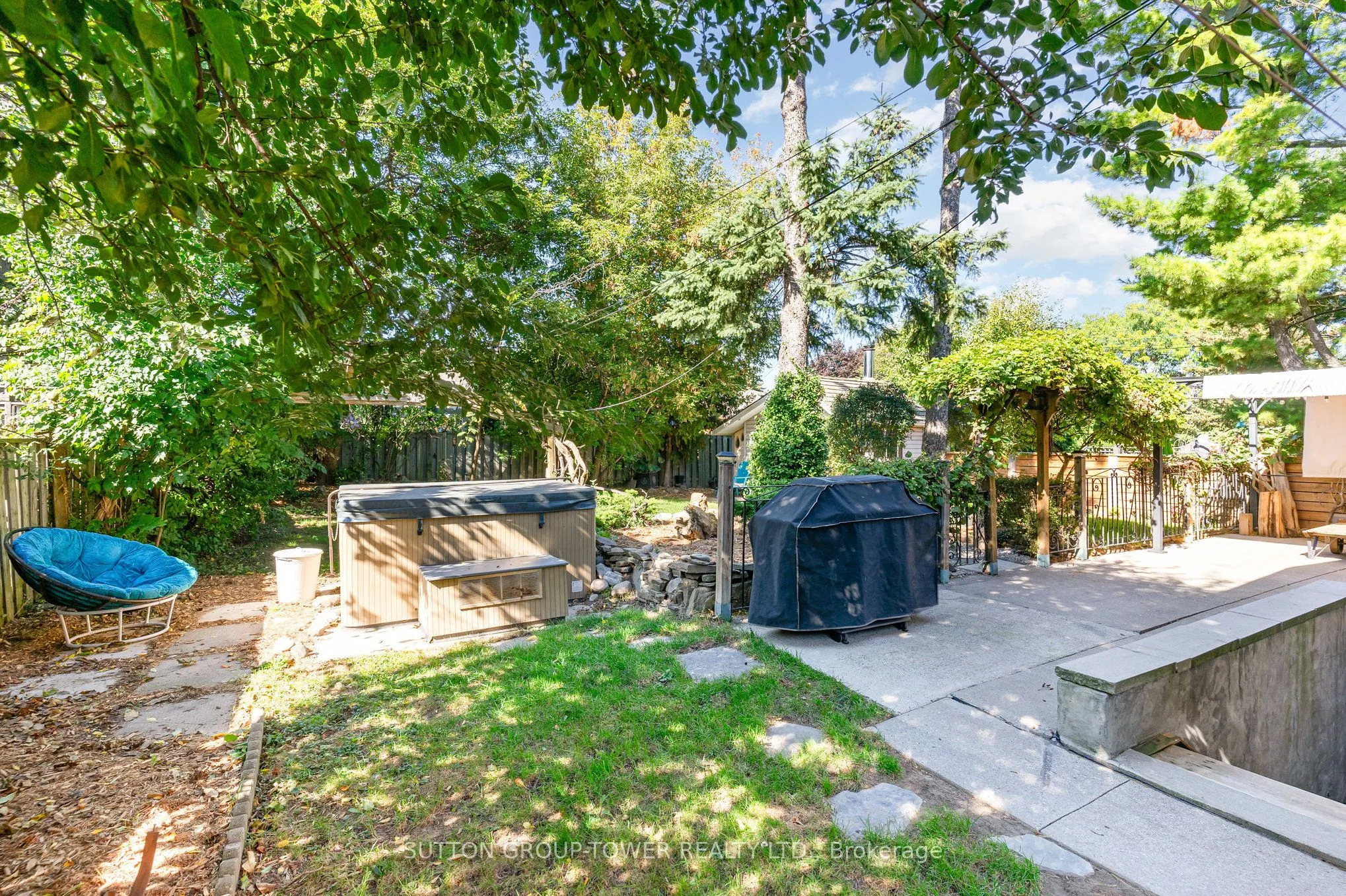 1037 Leilani Drive