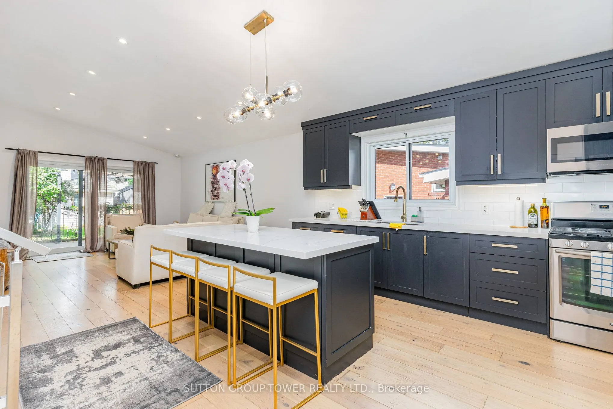 1037 Leilani Drive