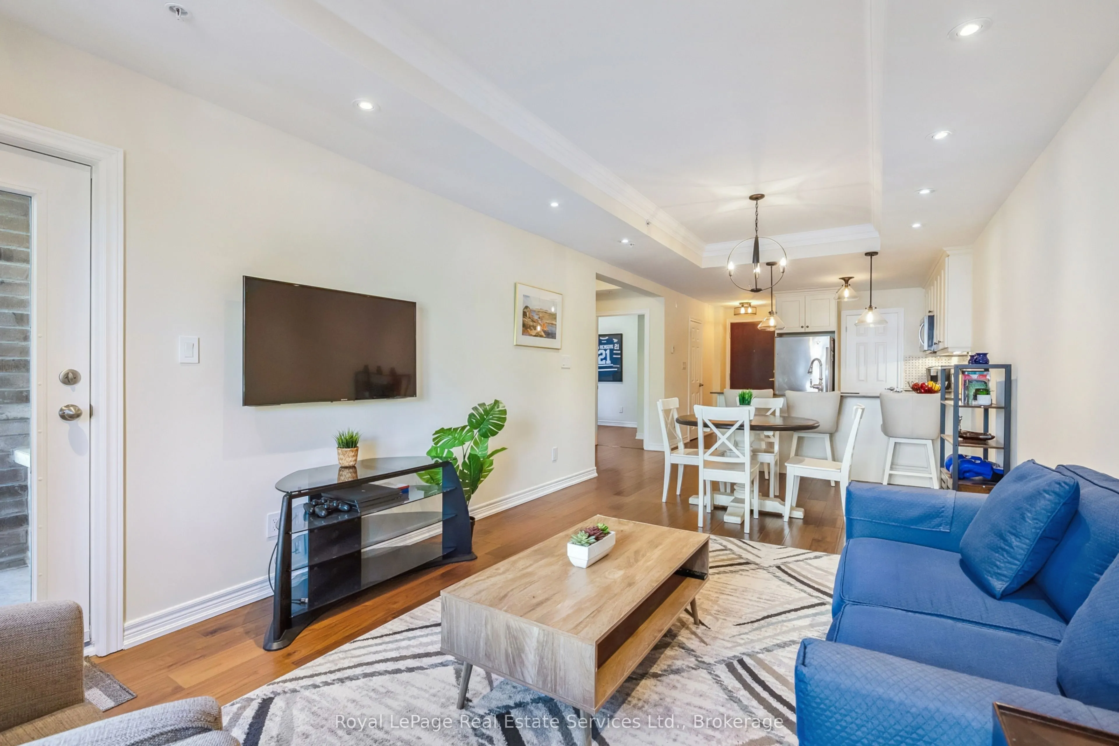 70 Stewart Street, #202