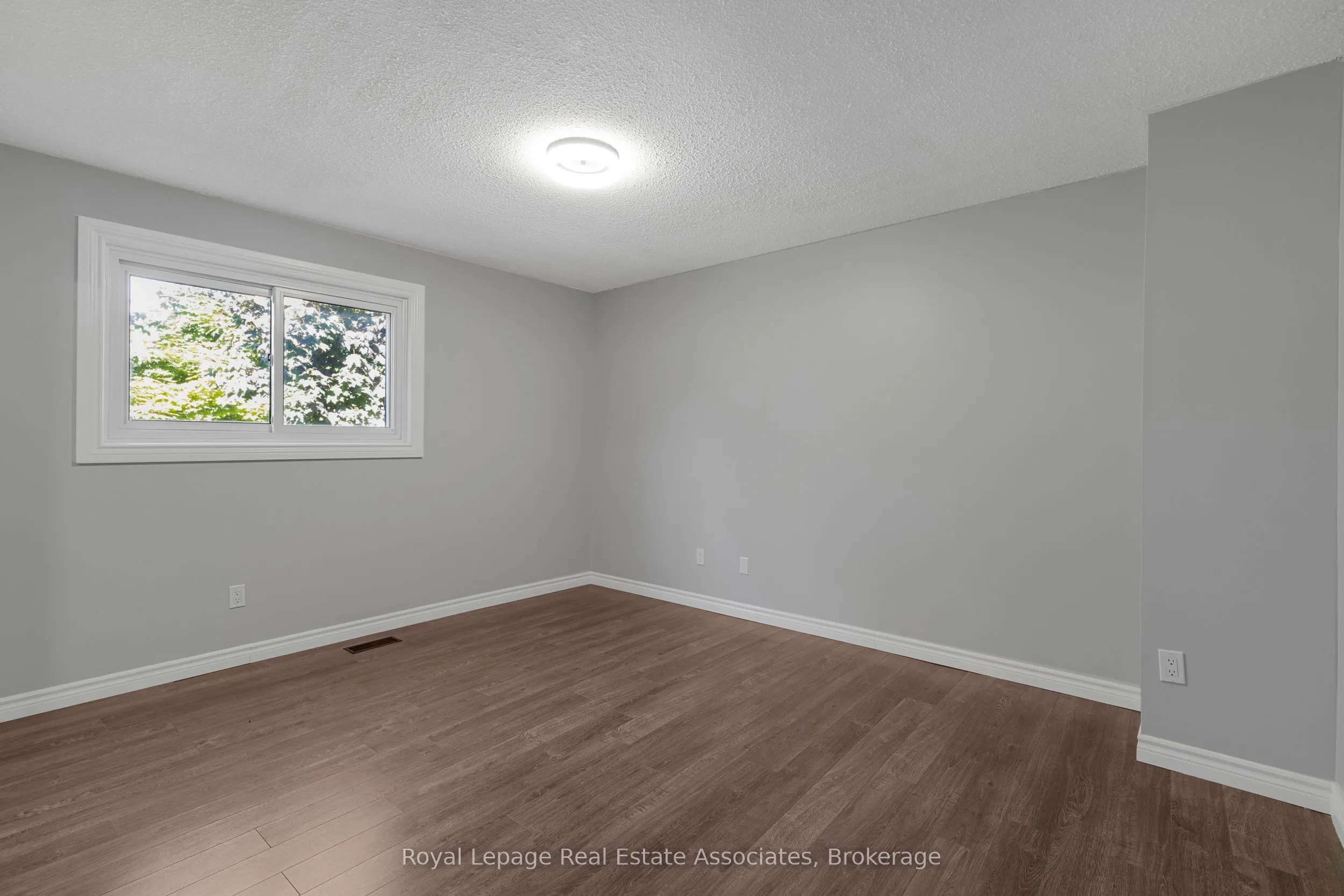 3339 Council Ring Road, #7