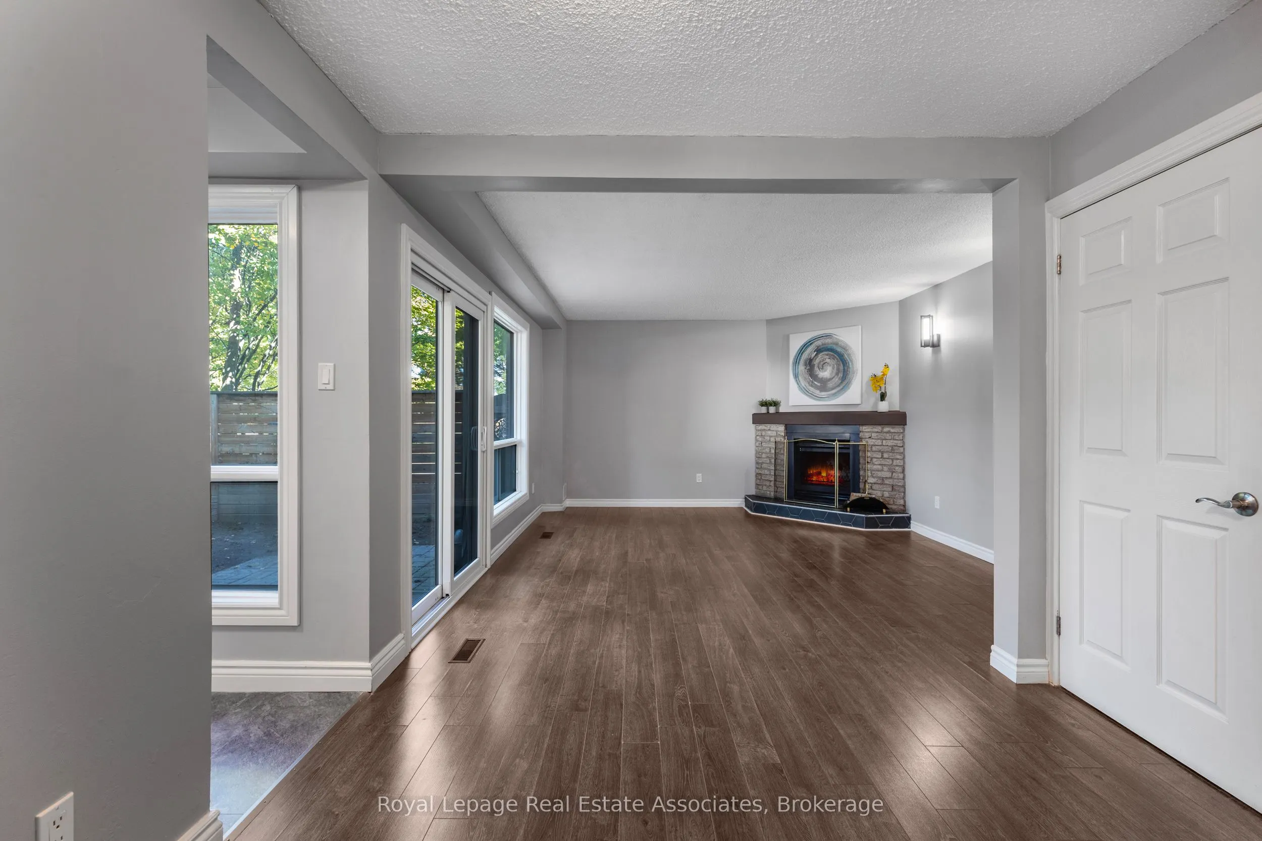 3339 Council Ring Road, #7