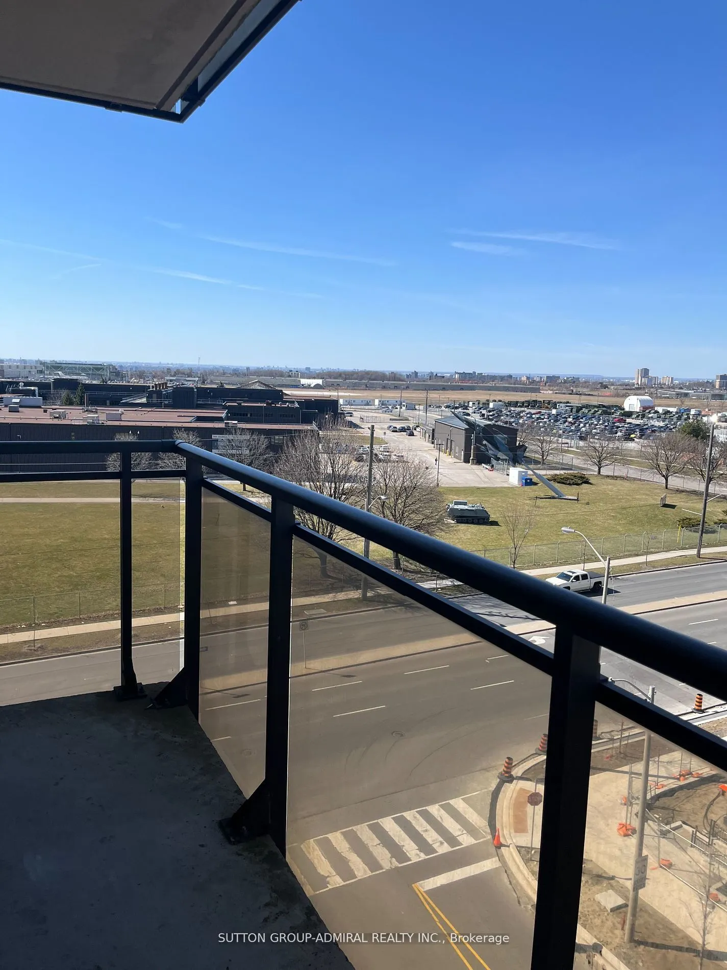 55 De Boers Drive, #712