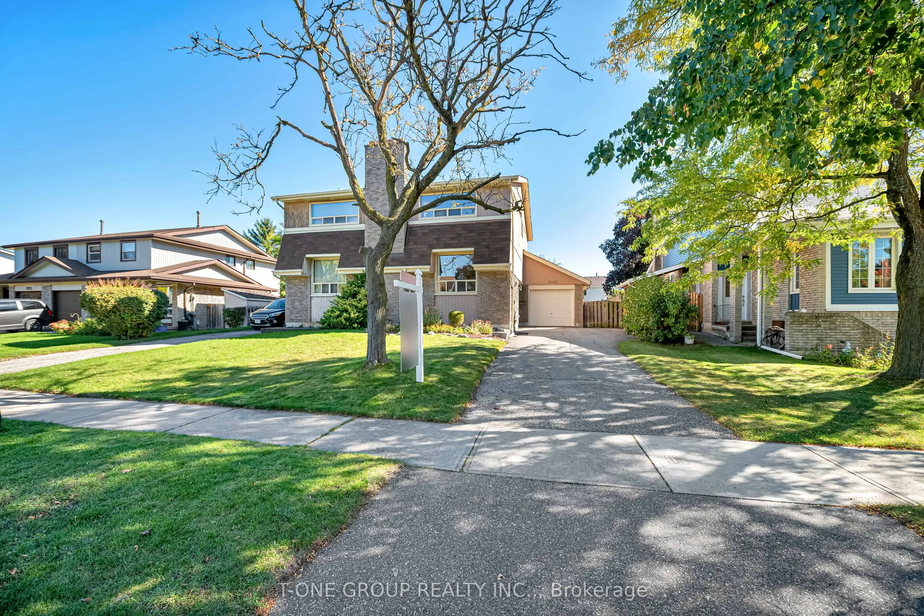 3005 Arvida Circle