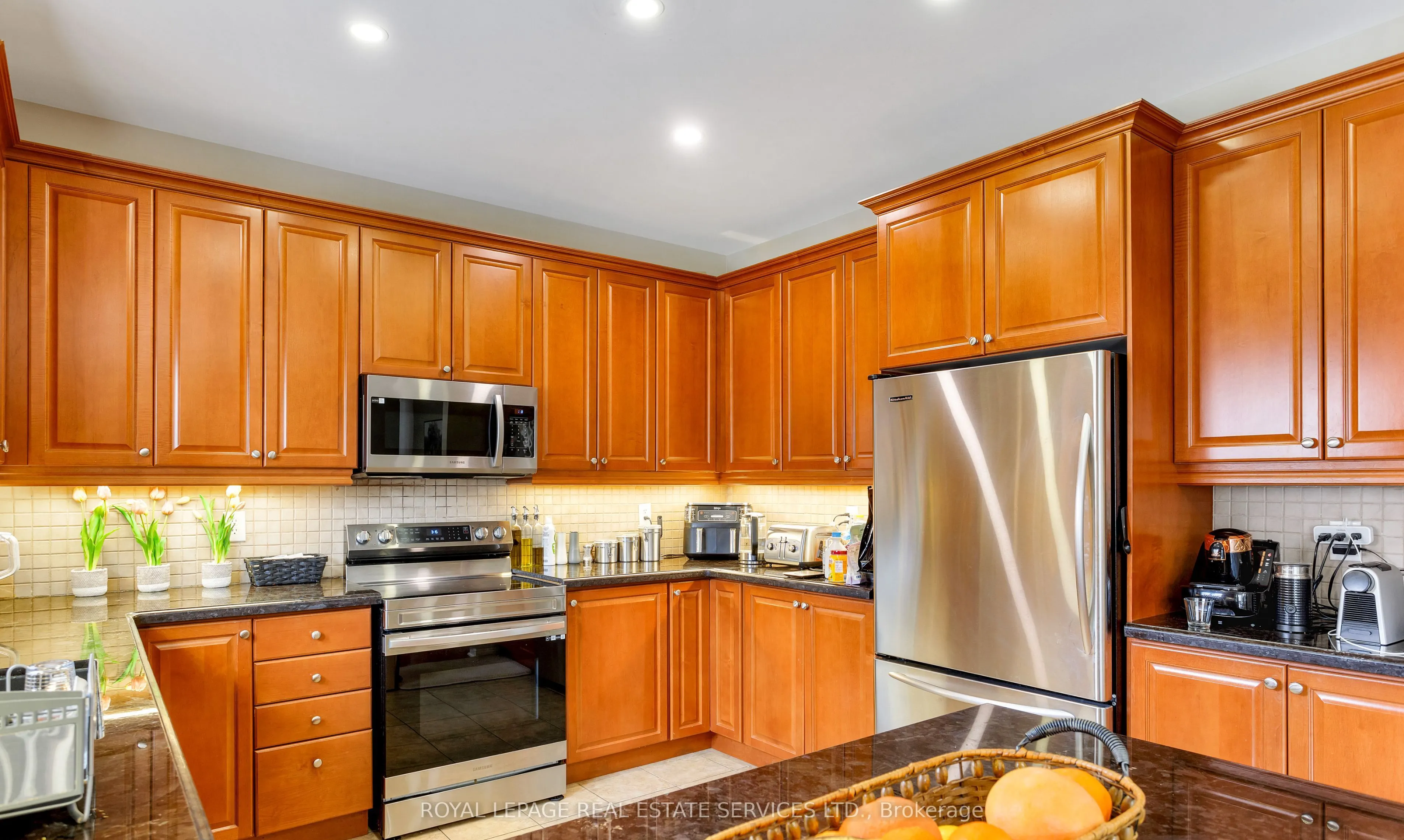 3137 Countess Crescent